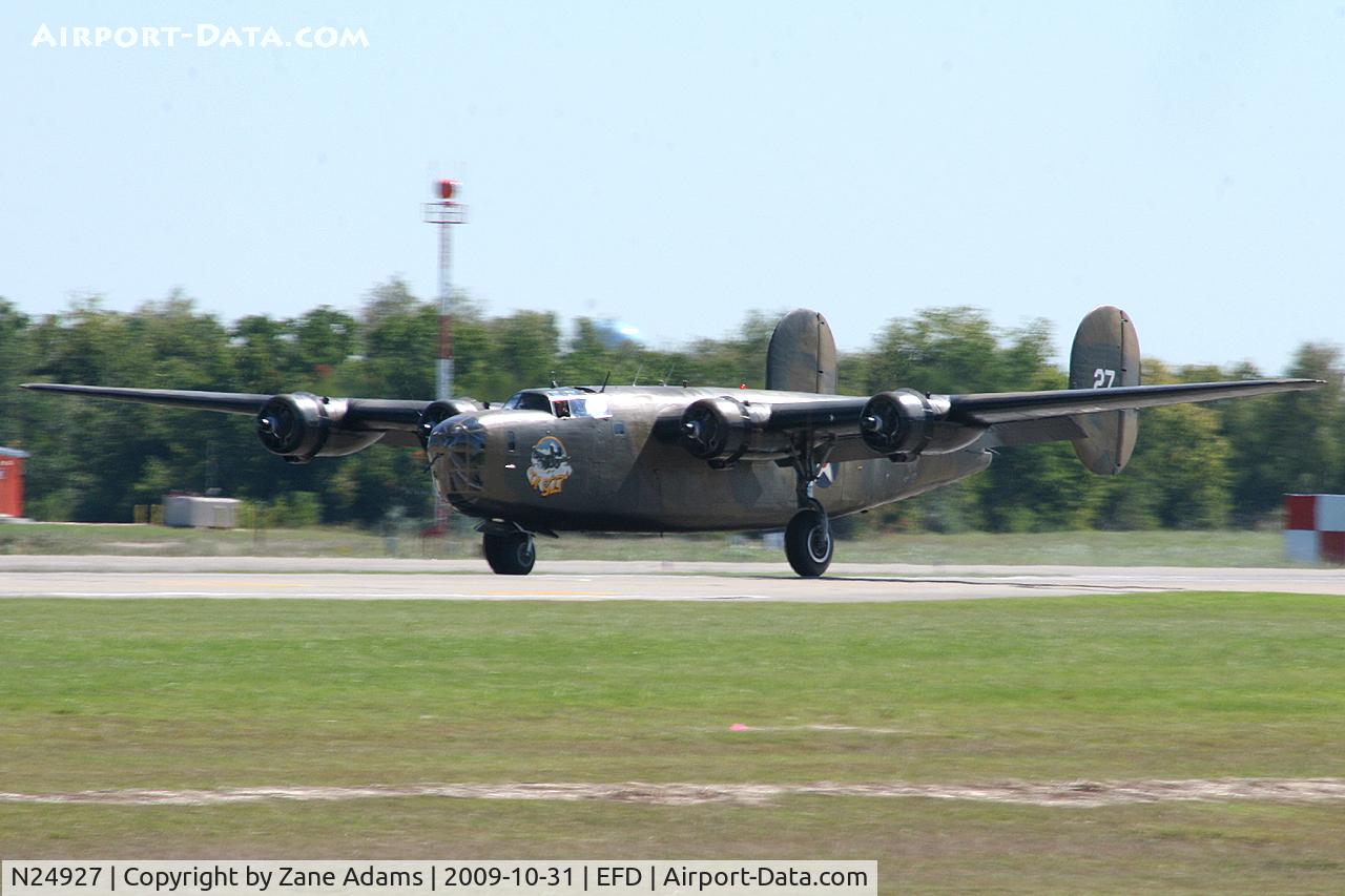 N24927, 1940 Consolidated Vultee RLB30 (B-24) C/N 18, CAF B-24A at the Wings Over Houston Airshow