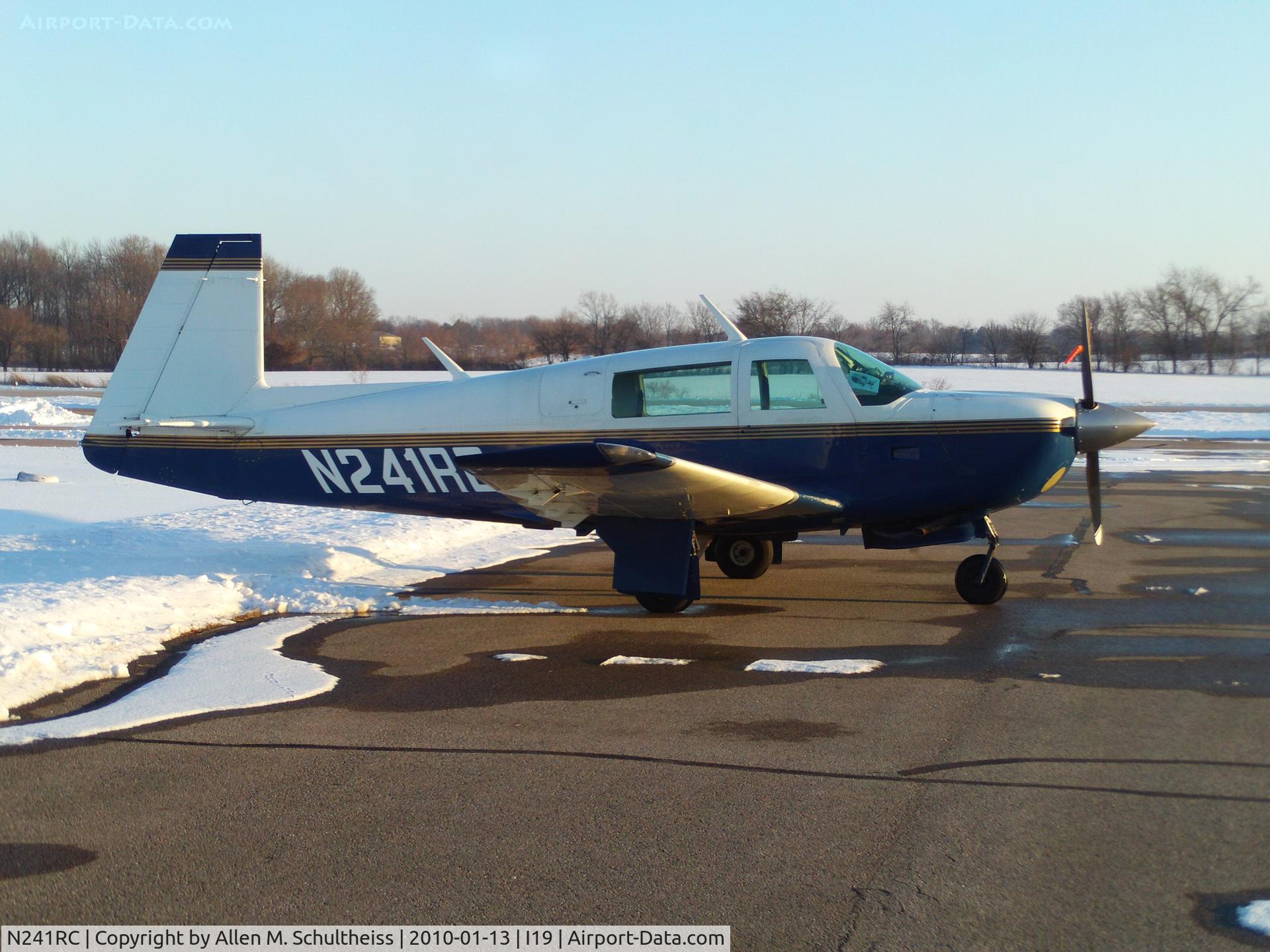 N241RC, 1981 Mooney M20J 201 C/N 24-1121, 1981 Mooney M20J