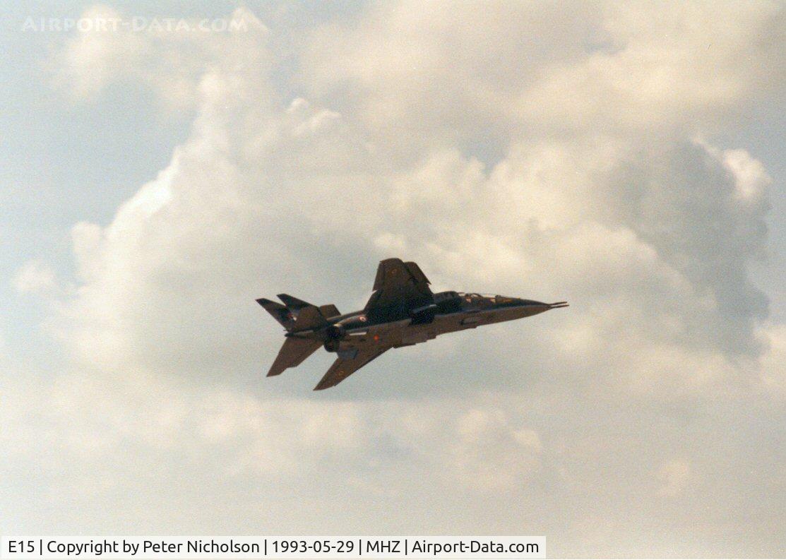 E15, Sepecat Jaguar E C/N E15, Jaguar E of EC-7 in close formation with companion Jaguar E22 on display at the 1993 Mildenhall Air Fete.