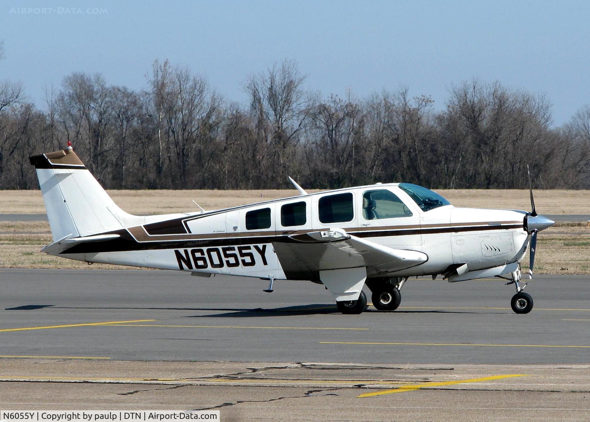 N6055Y, 1979 Beech A36 Bonanza 36 C/N E-1503, At the Shreveport Downtown airport.