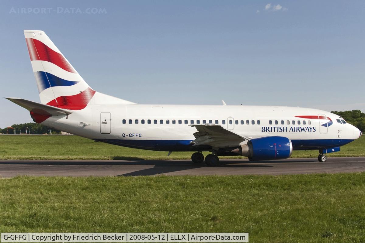 G-GFFG, 1990 Boeing 737-505 C/N 24650, taxying to the active