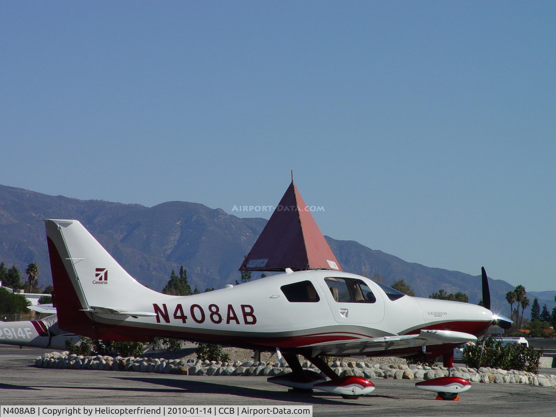 N408AB, Cessna LC41-550FG C/N 411090, Parked at Cable