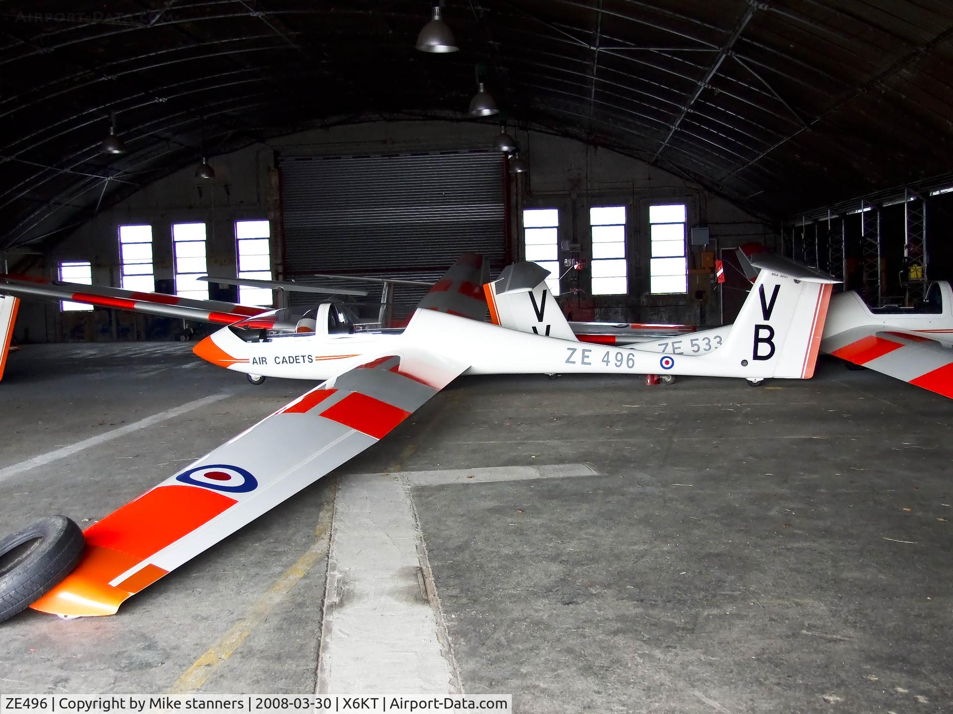 ZE496, Grob G-103 Viking T.1 C/N 33880-K-118, 661VGS Viking T.1 In the hanger at Kirknewton
