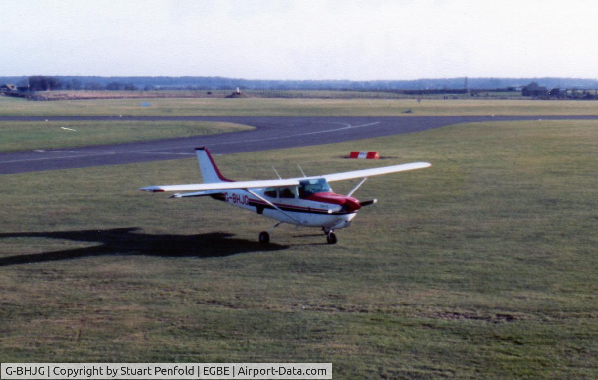 G-BHJG, 1980 Cessna 172RG Cutlass RG C/N 172RG-0198, Coventry 28th January 1982
