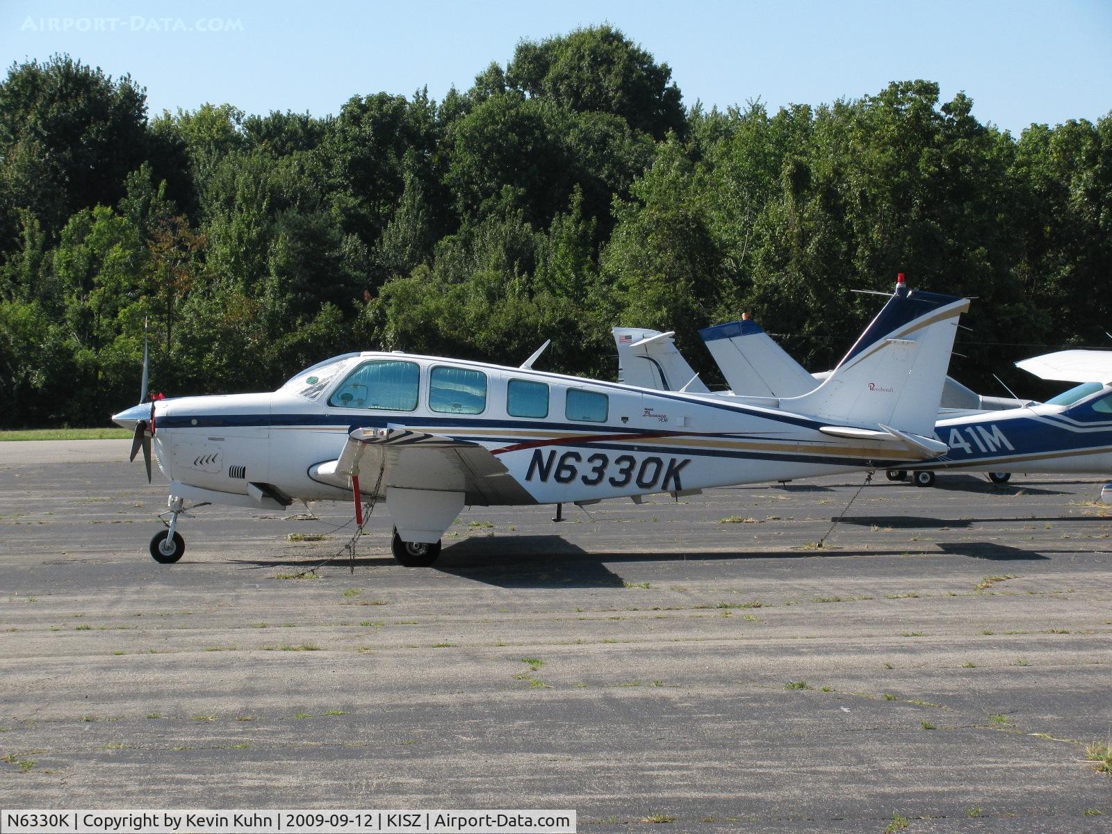 N6330K, 1982 Beech A36 Bonanza 36 C/N E-2030, almost reminds me of my car on a hot day.