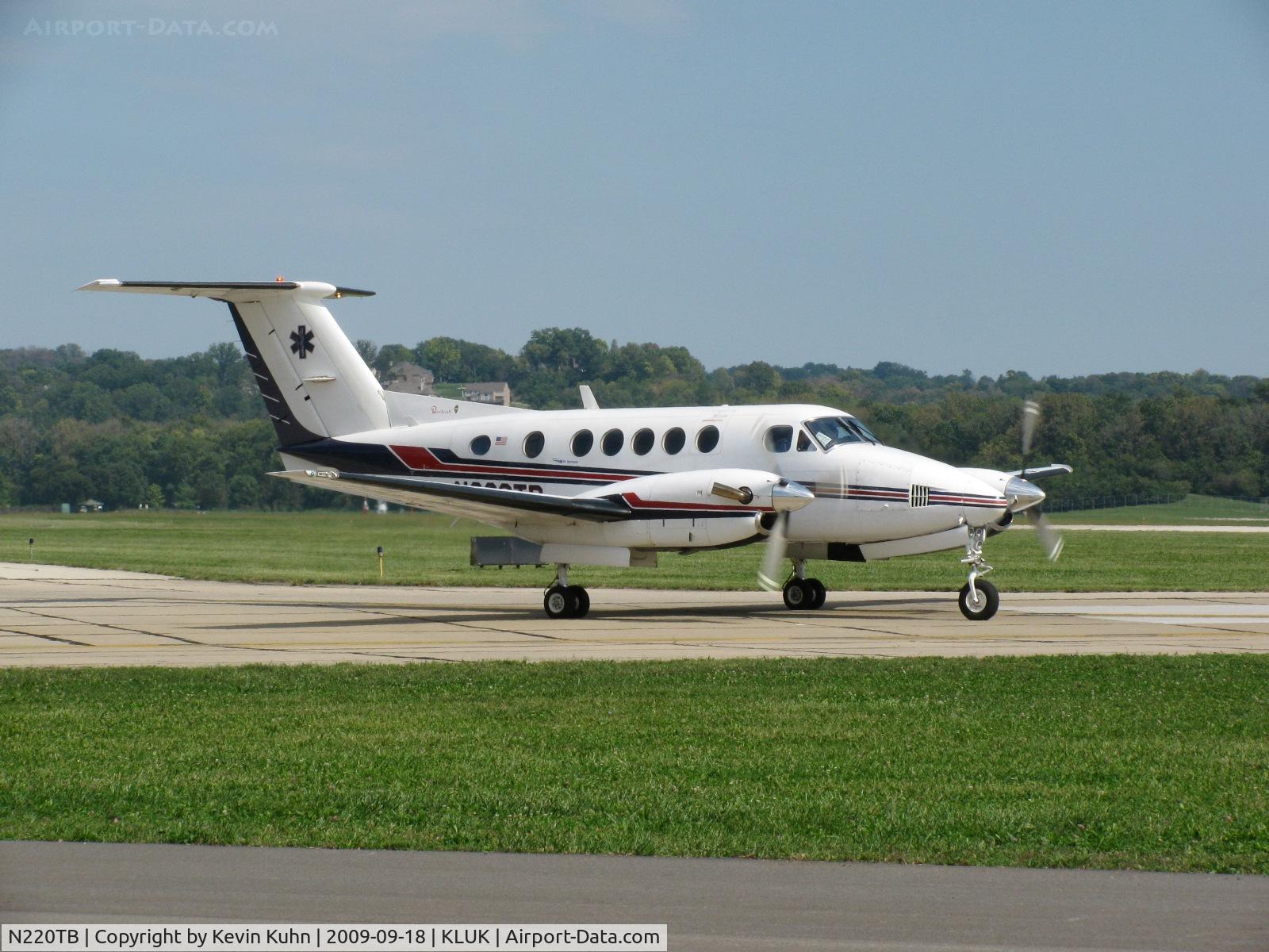 N220TB, 1982 Beech B200 King Air C/N BB-1057, Tango Bravo is in and out of KLUK frequently on Lifeguard duty.