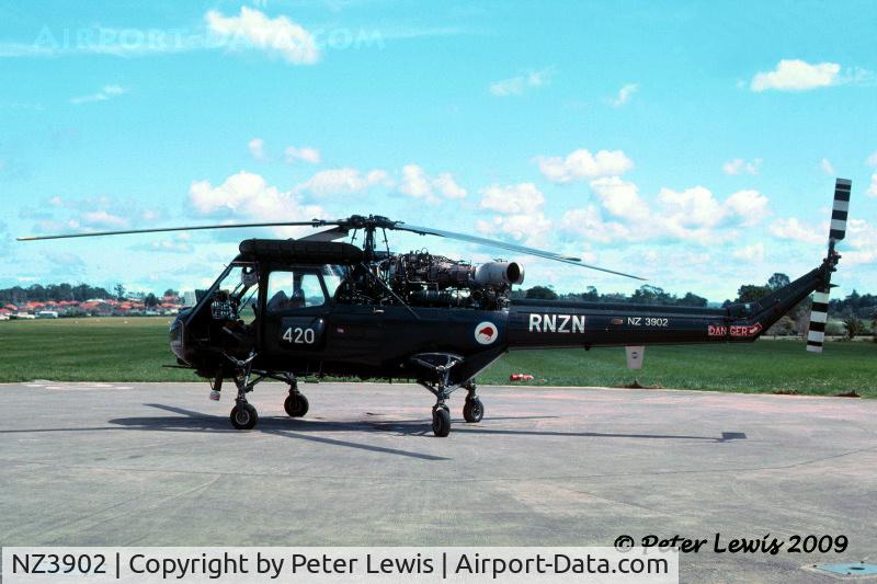 NZ3902, 1966 Westland Wasp HAS.1 C/N F9679, RNZN