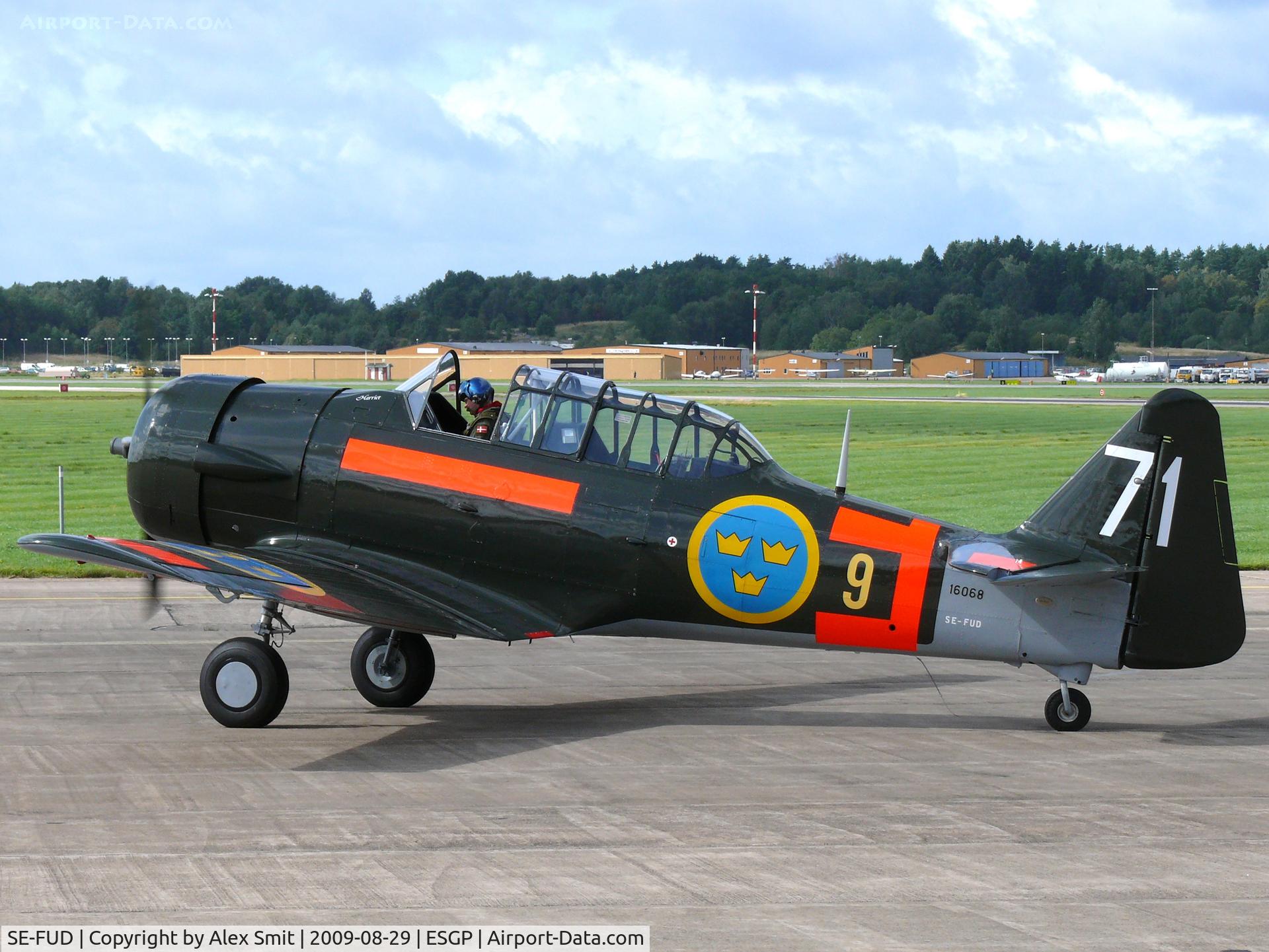 SE-FUD, 1942 Noorduyn AT-16 Harvard IIB C/N 14-486, North American AT-16 Harvard SE-FUD painted as Swedish Air Force 16068/71/9