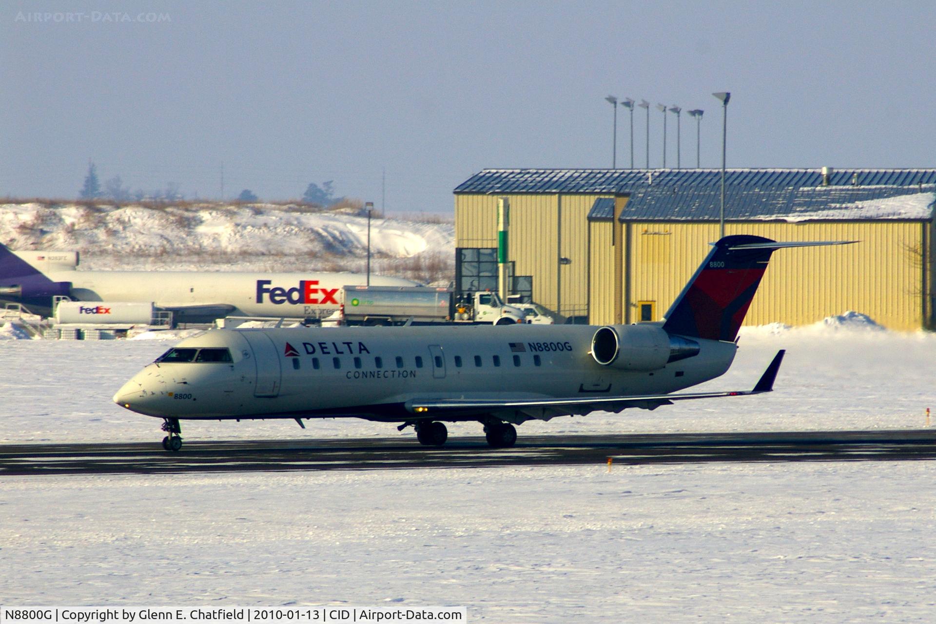 N8800G, 2003 Canadair CRJ-440 (CL-600-2B19) Regional Jet C/N 7800, Departing runway 13