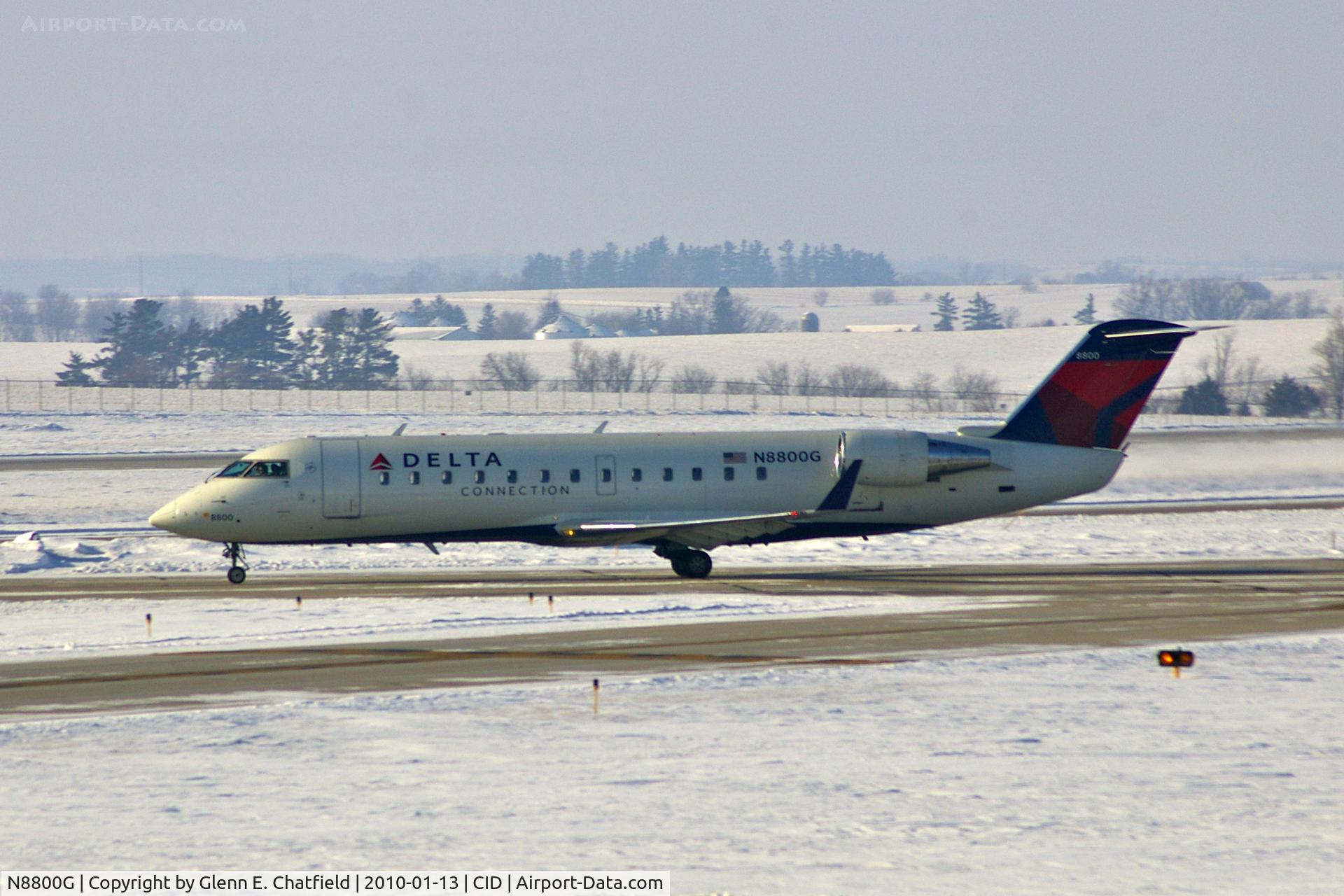 N8800G, 2003 Canadair CRJ-440 (CL-600-2B19) Regional Jet C/N 7800, Departing runway 13
