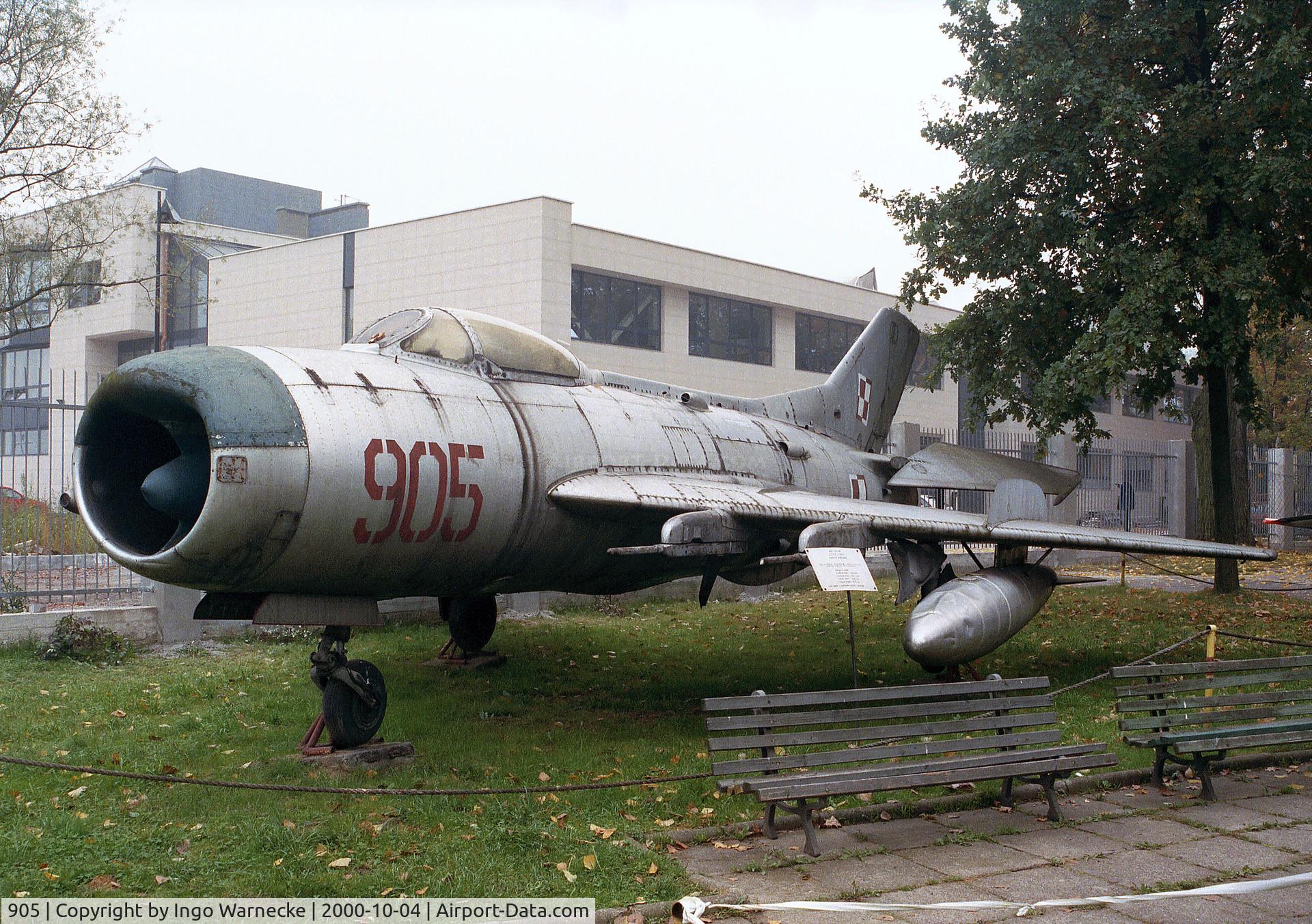 905, Mikoyan-Gurevich MiG-19PM C/N 650905, Mikoyan i Gurevich MiG-19PM FARMER of the polish air force at the Muzeum Lotnictwa i Astronautyki, Krakow