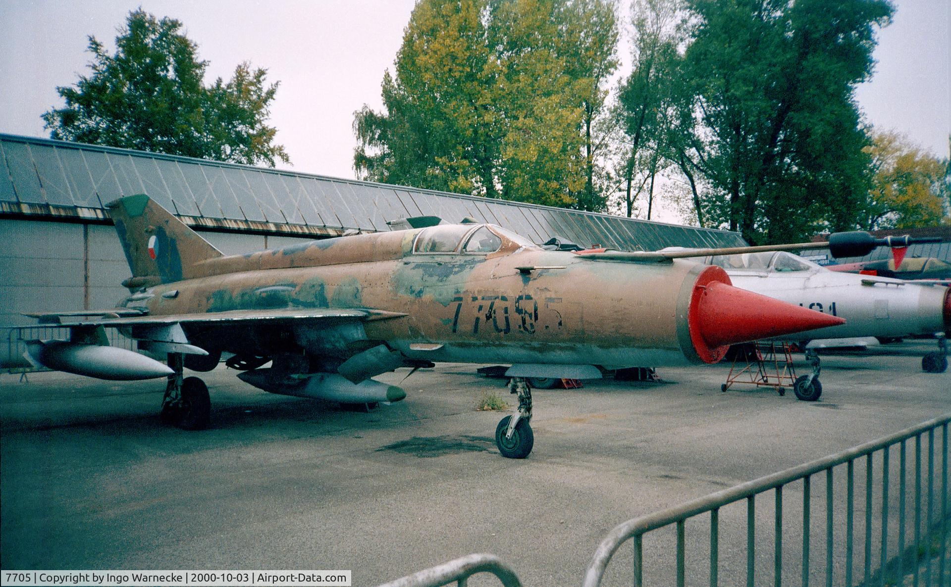 7705, 1973 Mikoyan-Gurevich MiG-21MF C/N 967705, Mikoyan i Gurevich MiG-21MF Fishbed-J of the czechoslovak air force at the Letecke Muzeum, Prague-Kbely