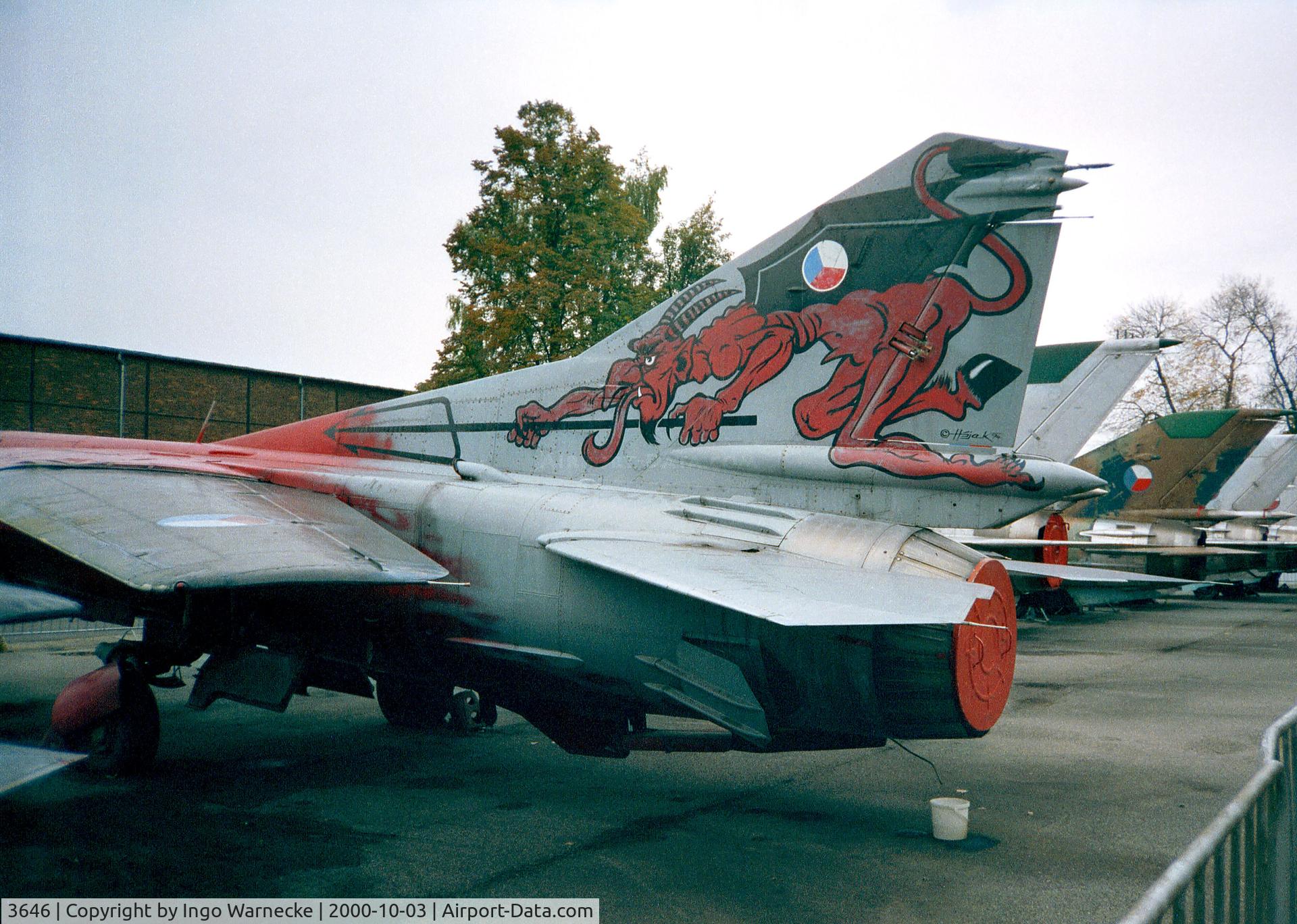 3646, Mikoyan-Gurevich MiG-23MF C/N 0390213646, Mikoyan i Gurevich MiG-23MF FLOGGER-B of the czechoslovak air force at the Letecke Muzeum, Prague-Kbely