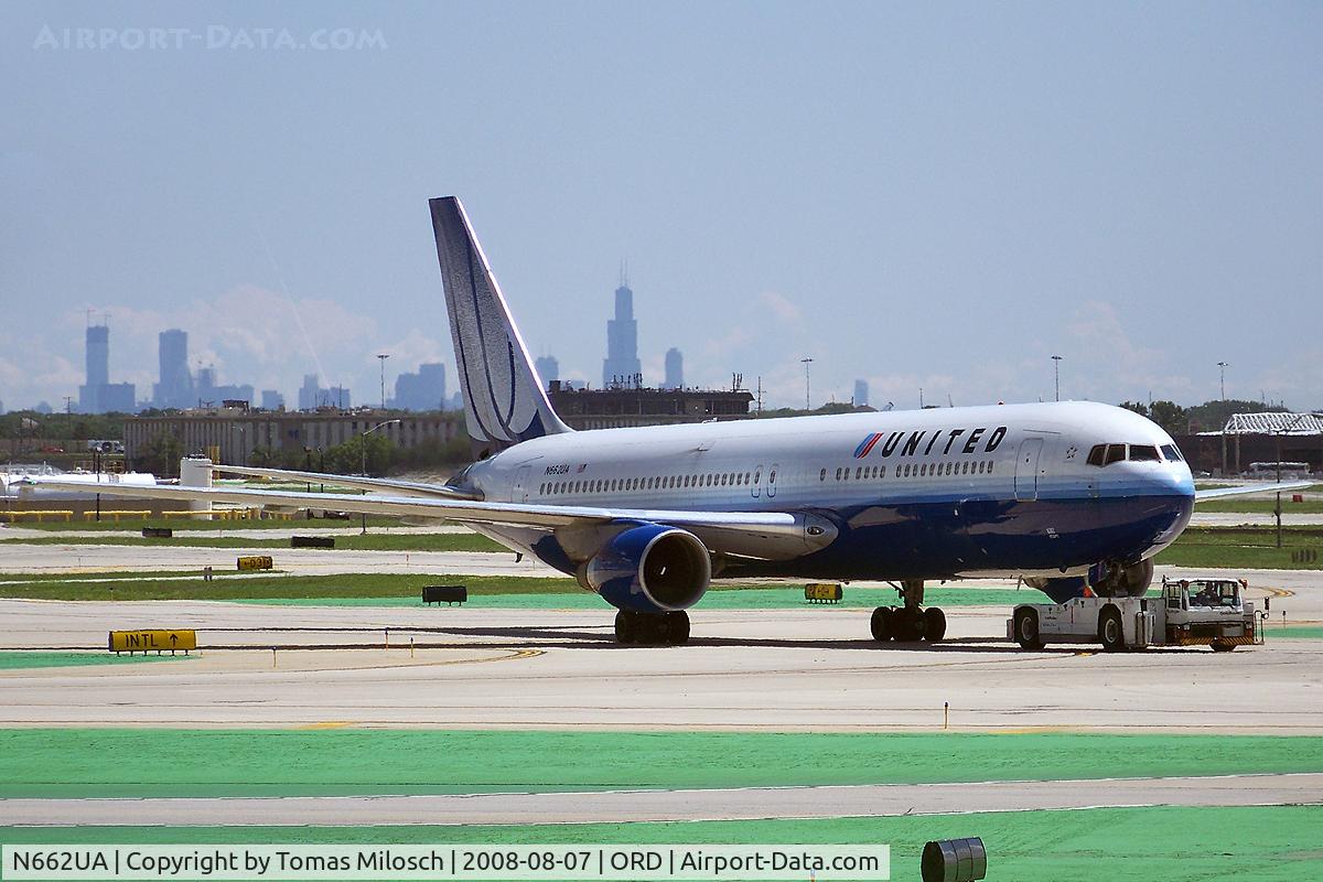 N662UA, 1993 Boeing 767-322 C/N 27159, 