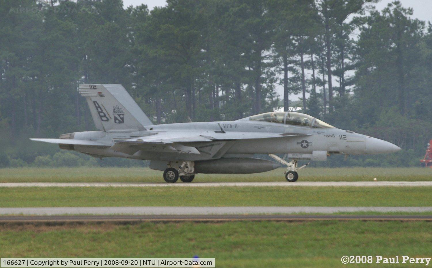 166627, Boeing F/A-18F Super Hornet C/N F120, Landing rollout