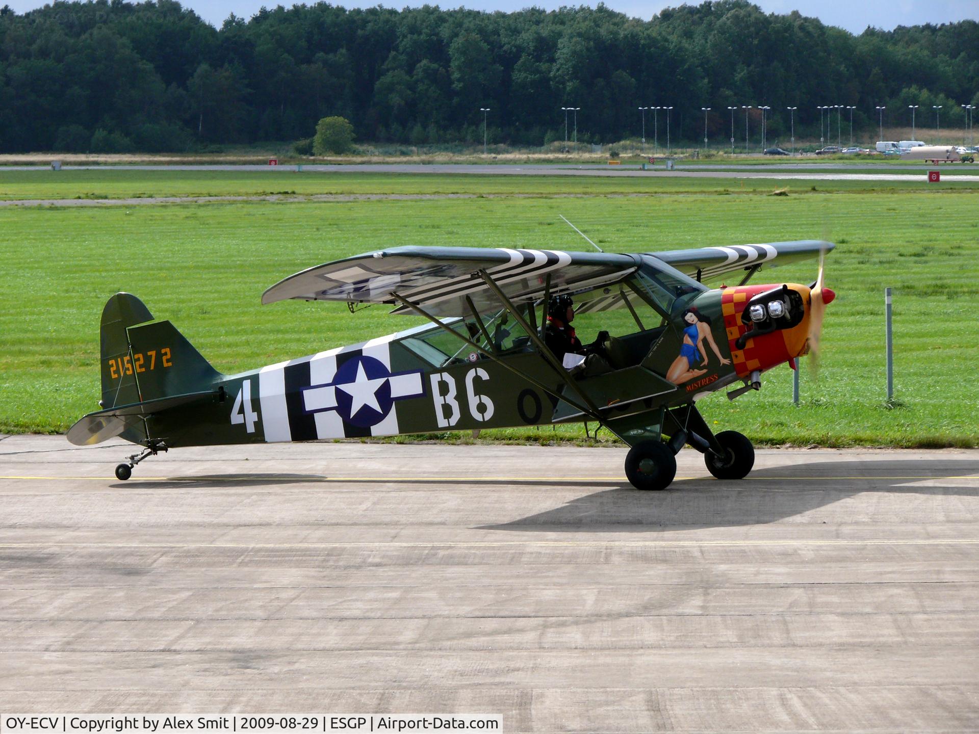OY-ECV, 1942 Piper J3C-65 Cub Cub C/N 8391, Piper PaJ3C-65 Cub OY-ECV Thomas S. Damm painted as US Army 42-15272/B6-4