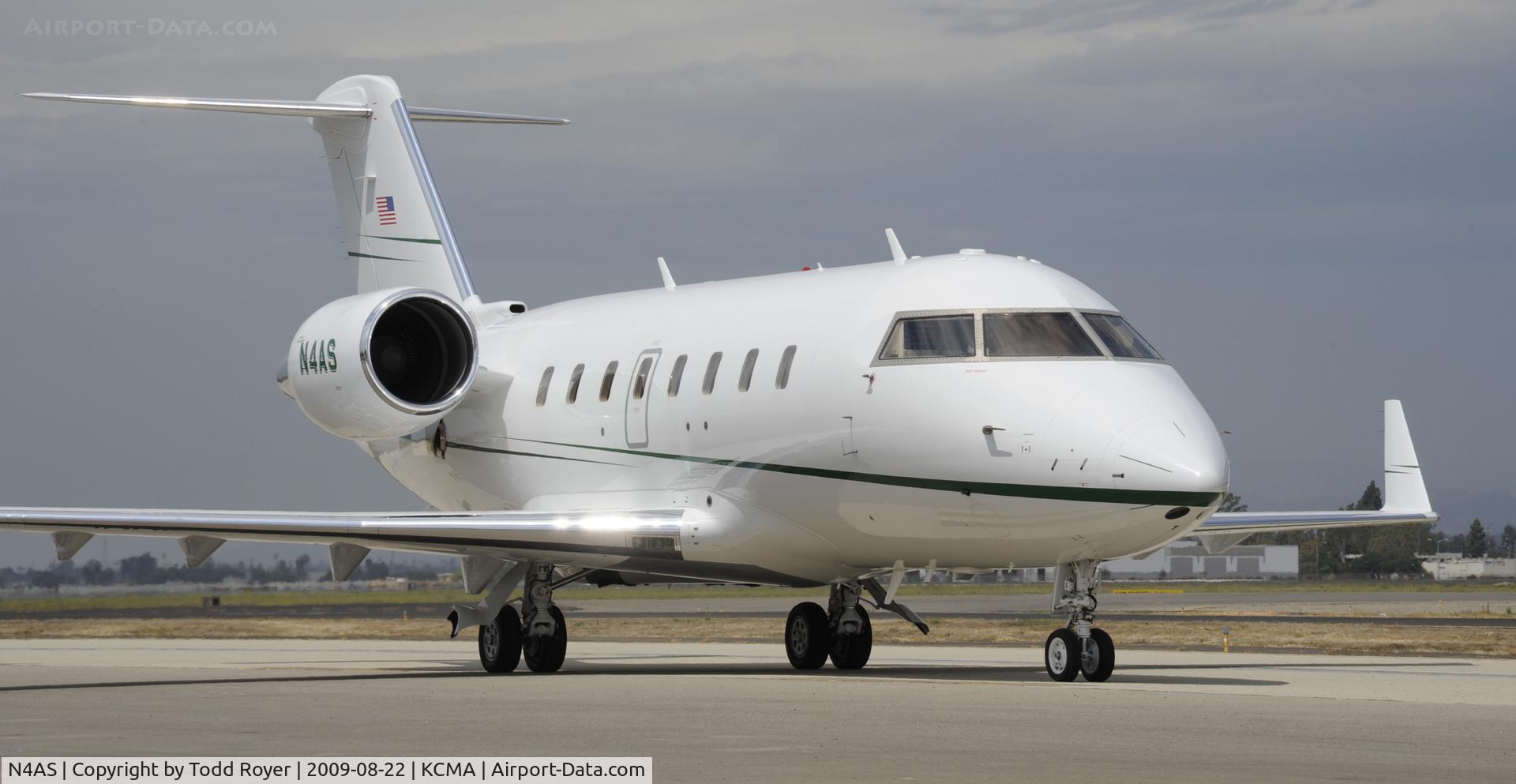 N4AS, 2007 Bombardier Challenger 605 (CL-600-2B16) C/N 5721, CAMARILLO AIR SHOW 2009