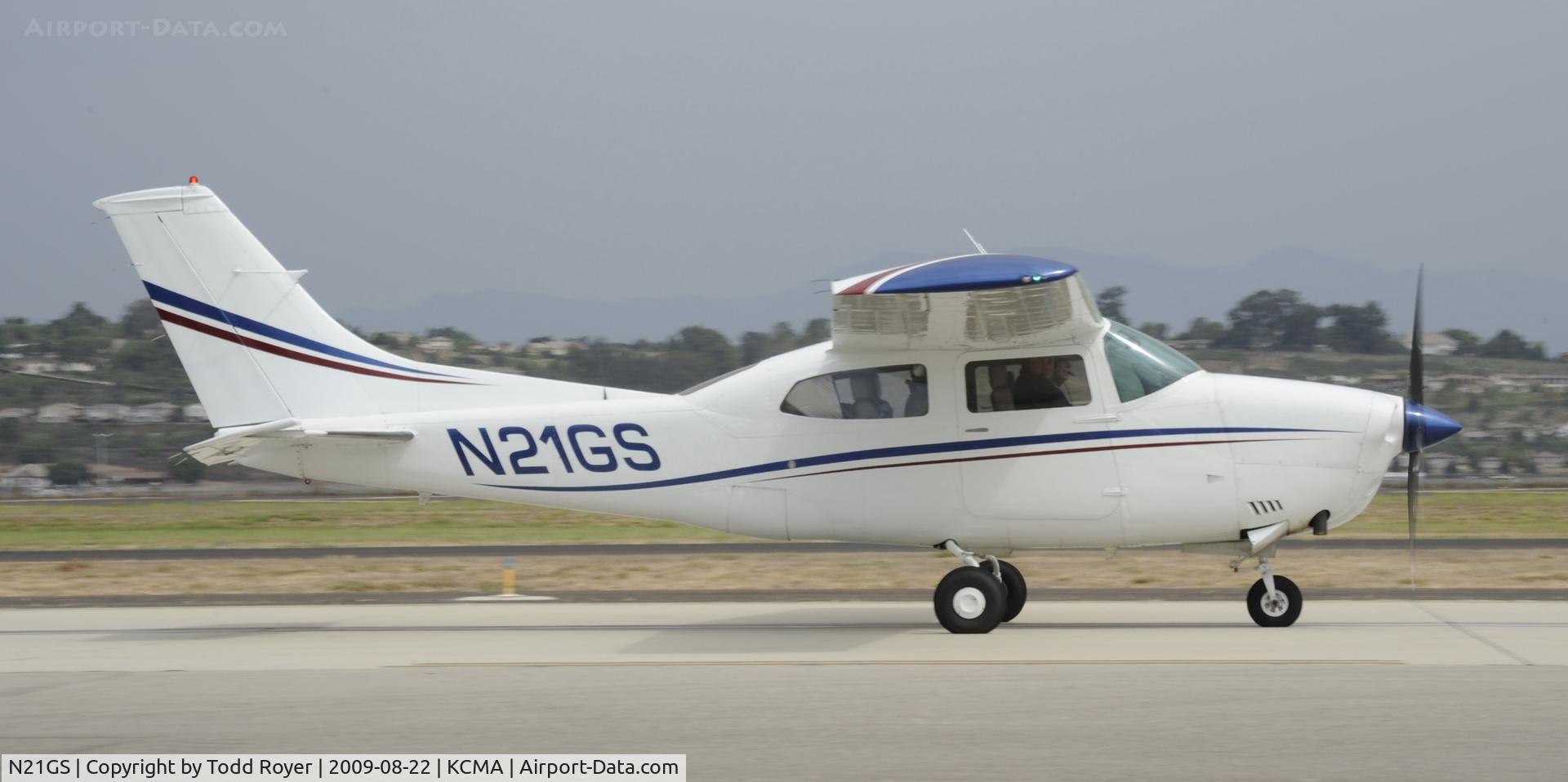 N21GS, 1973 Cessna T210L Turbo Centurion C/N 21059967, CAMARILLO AIR SHOW 2009
