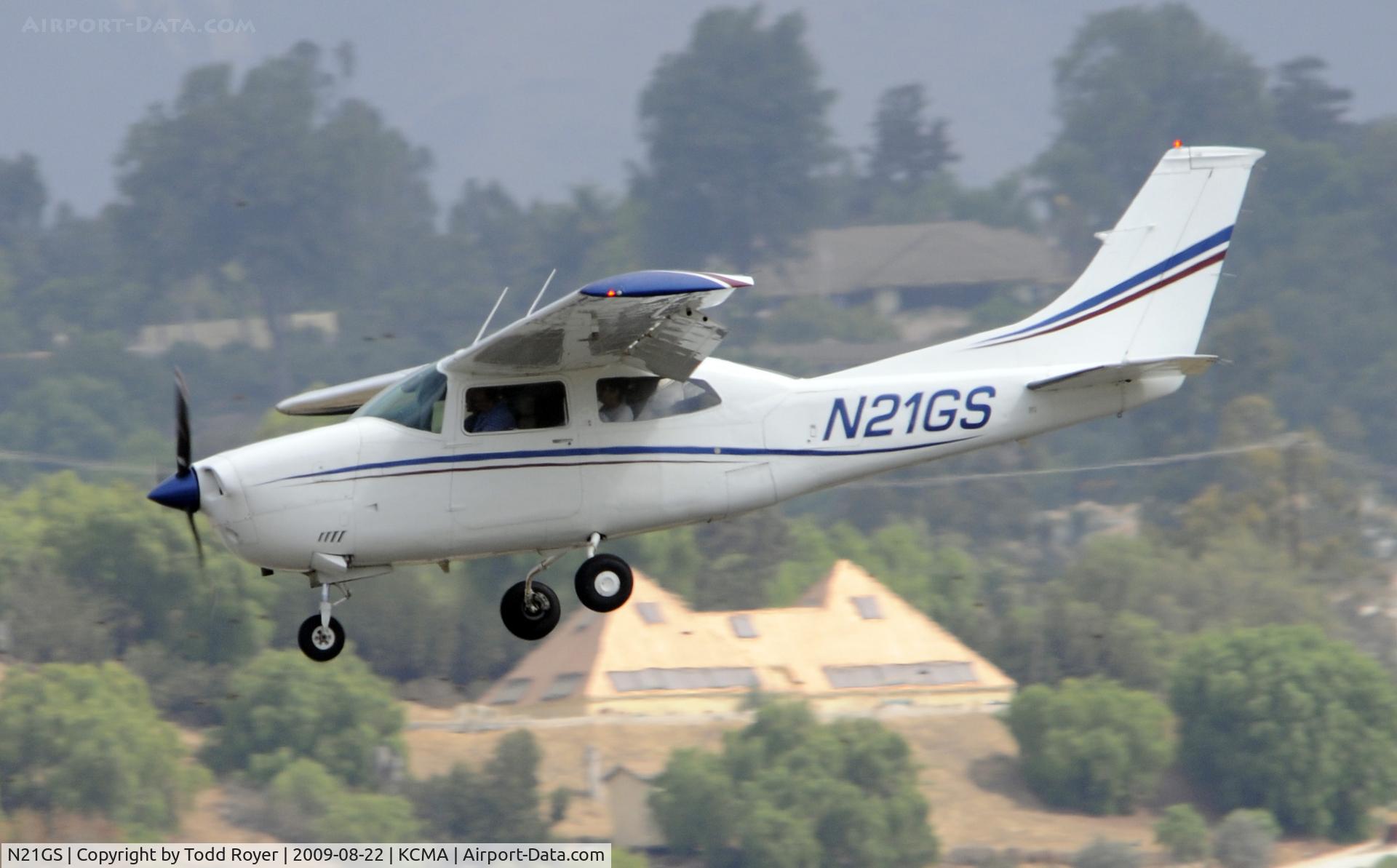 N21GS, 1973 Cessna T210L Turbo Centurion C/N 21059967, CAMARILLO AIR SHOW 2009