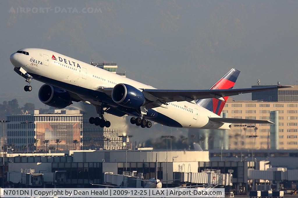 N701DN, 2008 Boeing 777-232/LR C/N 29740, Delta Air Lines 