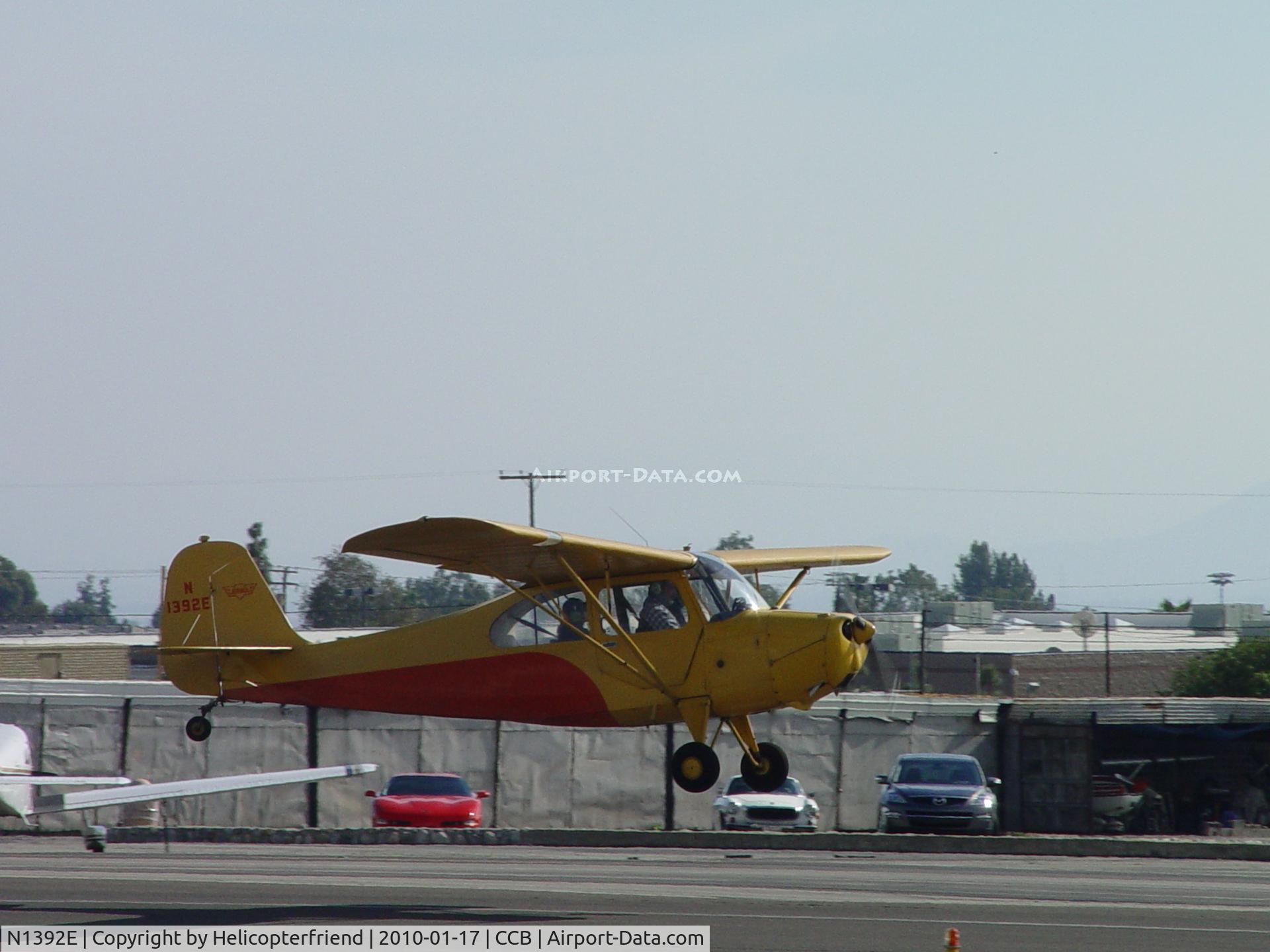 N1392E, 1946 Champion 7AC C/N 7AC-4954, Lift off westbound