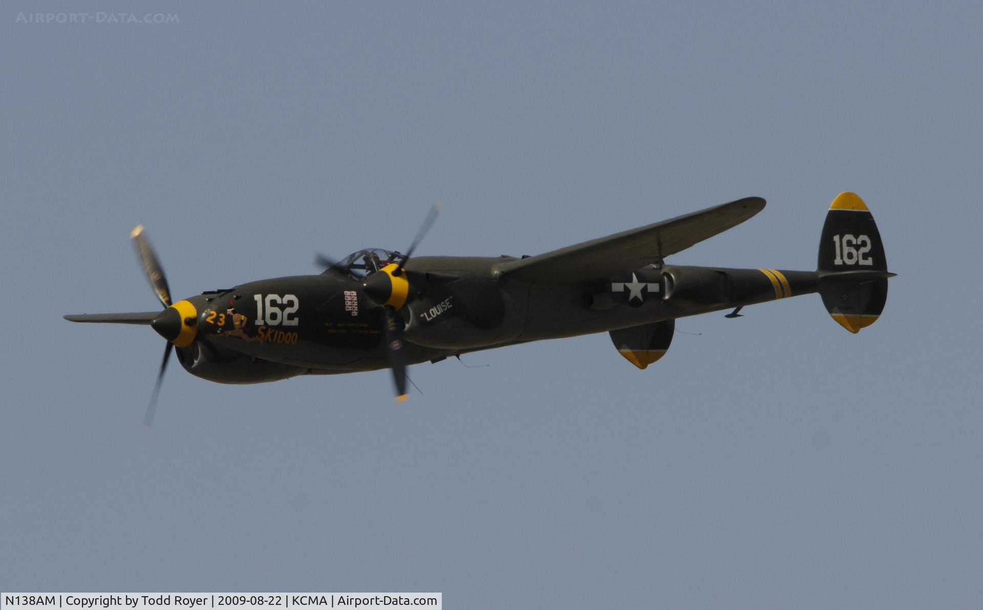 N138AM, 1943 Lockheed P-38J Lightning C/N 44-23314, CAMARILLO AIR SHOW 2009