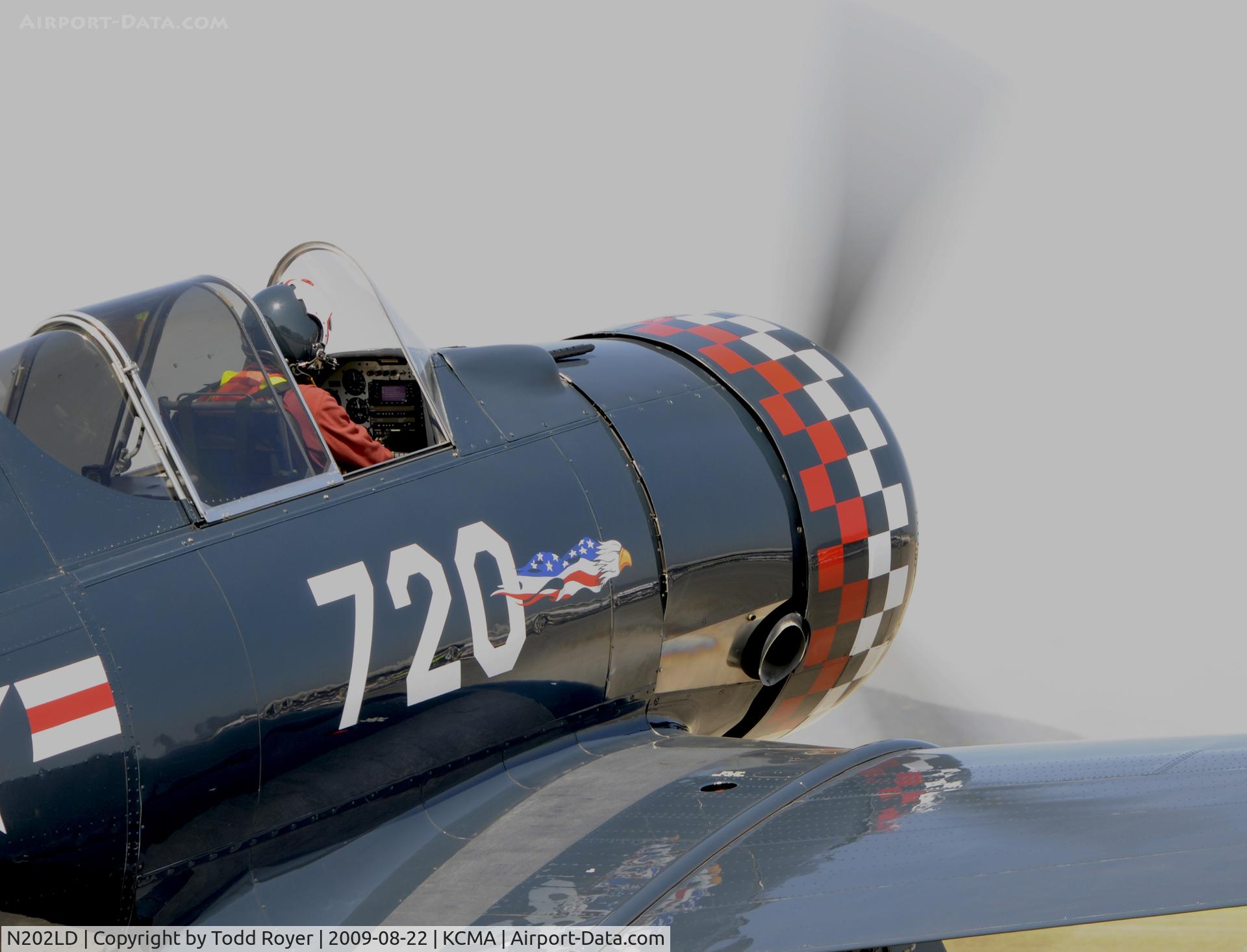 N202LD, 1952 North American NA-50 (replica) C/N 20470, CAMARILLO AIR SHOW 2009