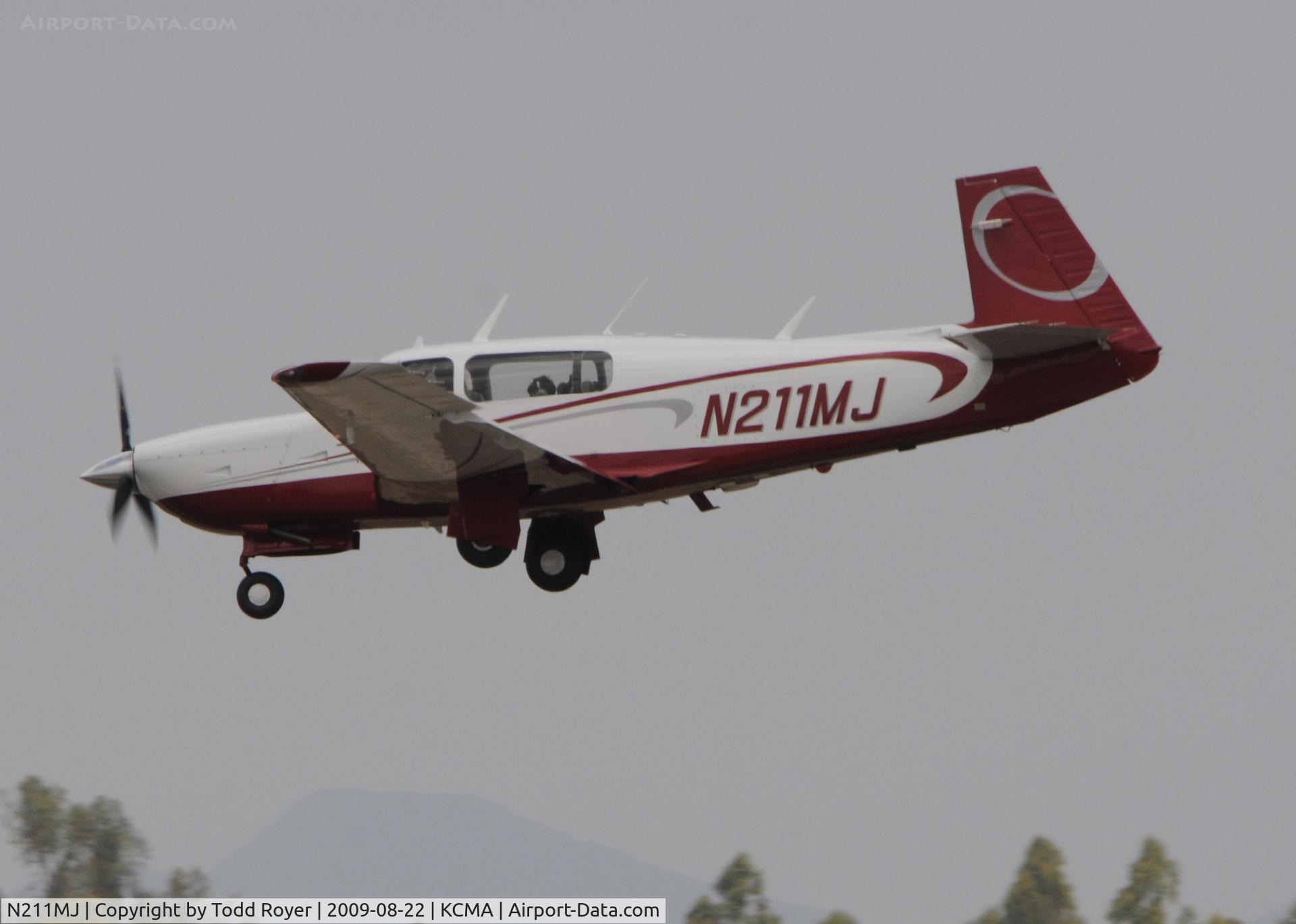 N211MJ, 1994 Mooney M20R Ovation C/N 29-0019, CAMARILLO AIR SHOW 2009