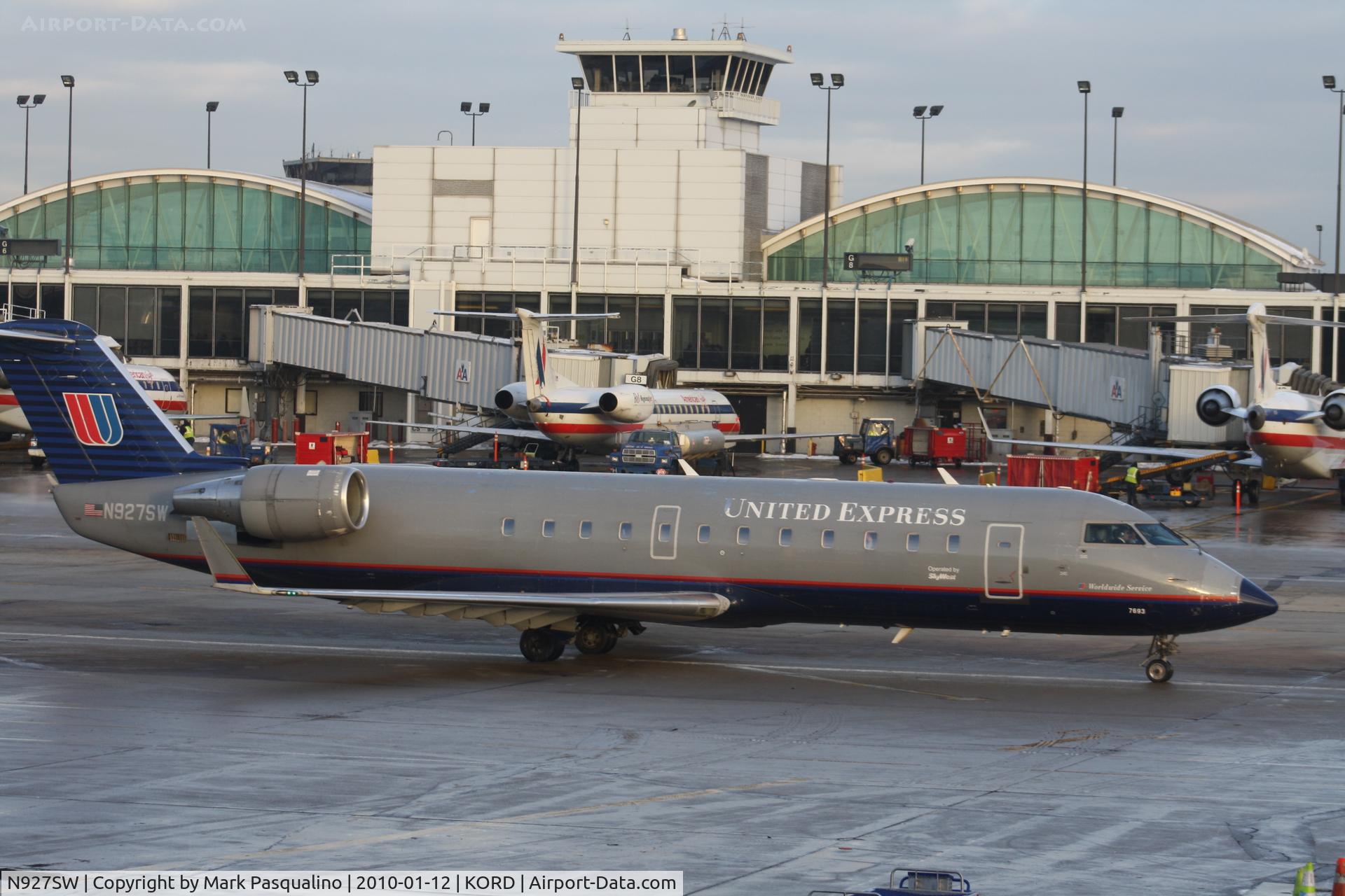 N927SW, 2002 Bombardier CRJ-200ER (CL-600-2B19) C/N 7693, CL-600-2B19
