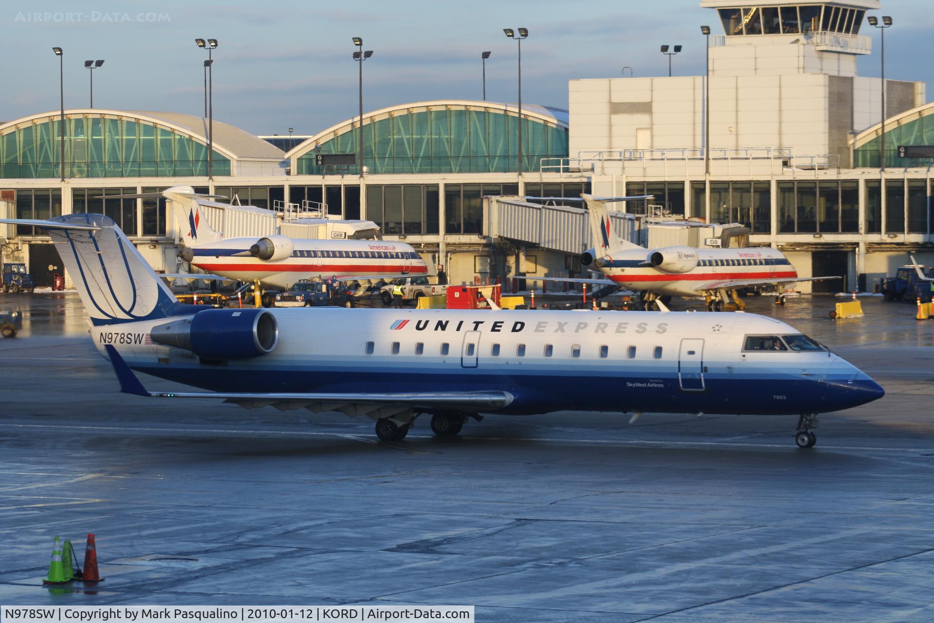 N978SW, 2004 Bombardier CRJ-200ER (CL-600-2B19) C/N 7953, CL-600-2B19
