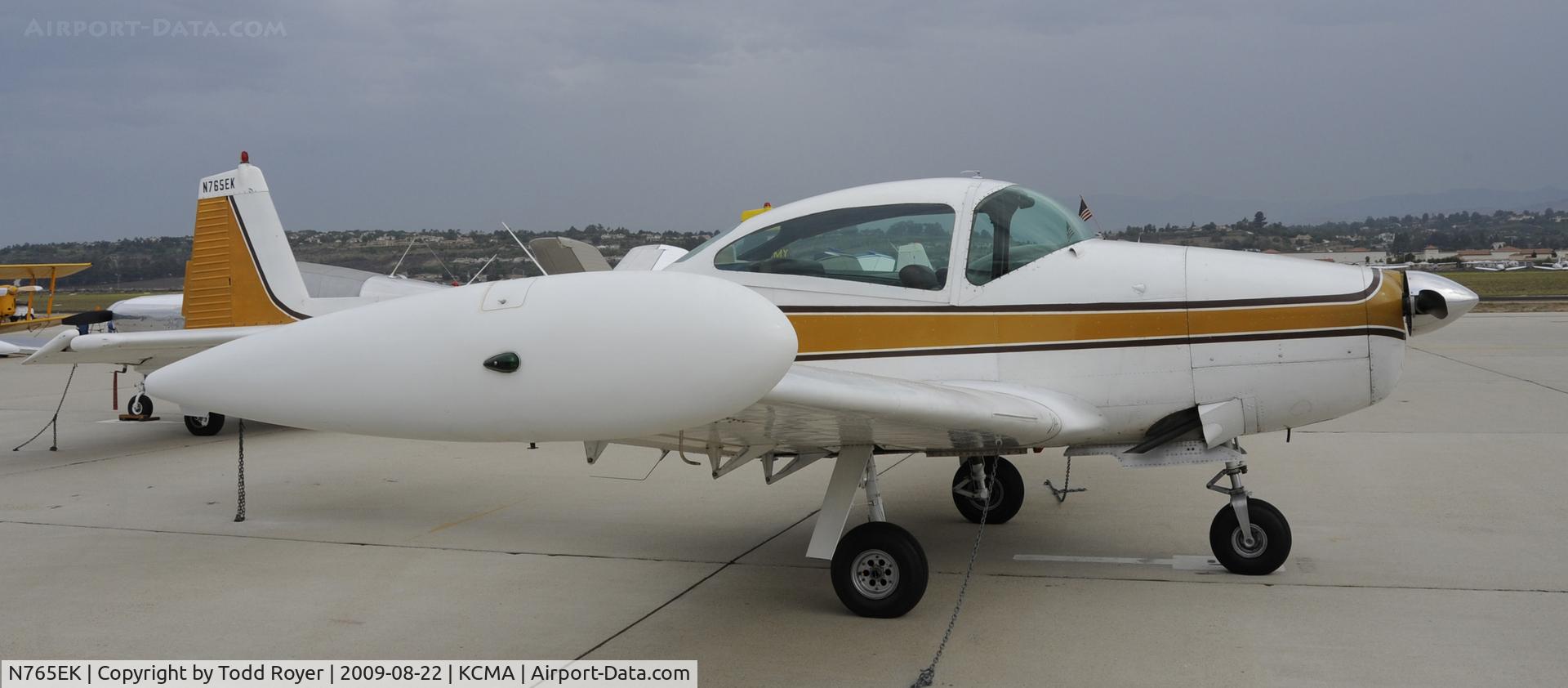 N765EK, 1947 North American Navion (NA-145) C/N NAV-4-1013, CAMARILLO AIR SHOW 2009