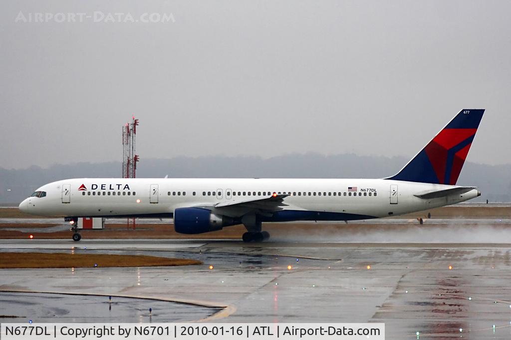 N677DL, 1992 Boeing 757-232 C/N 25982, Delta