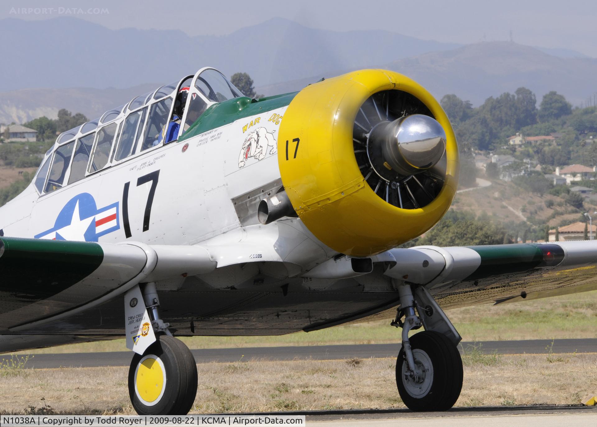 N1038A, 1944 North American SNJ-5 Texan C/N 90917 (121-41633), CAMARILLO AIR SHOW 2009