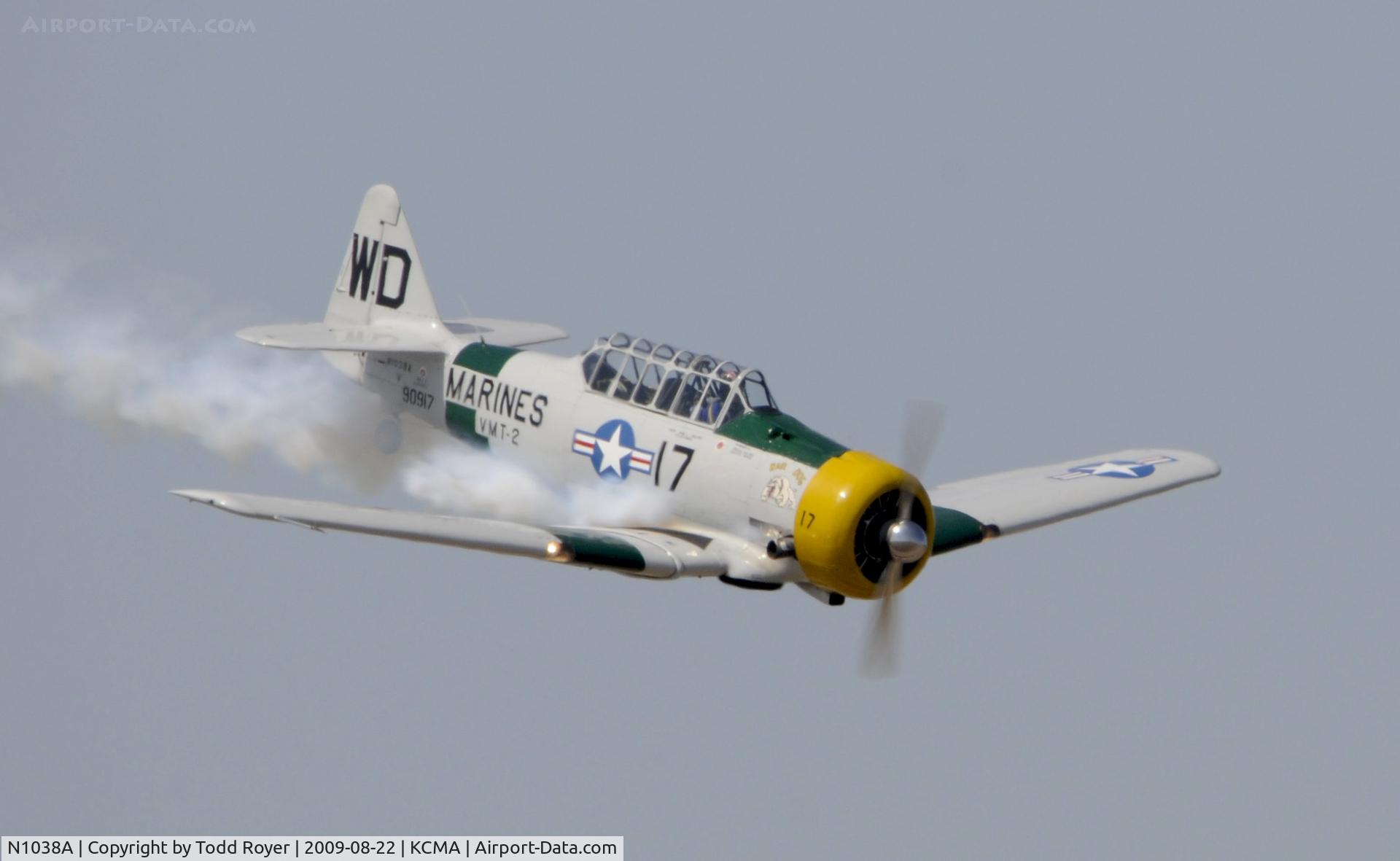 N1038A, 1944 North American SNJ-5 Texan C/N 90917 (121-41633), CAMARILLO AIR SHOW 2009
