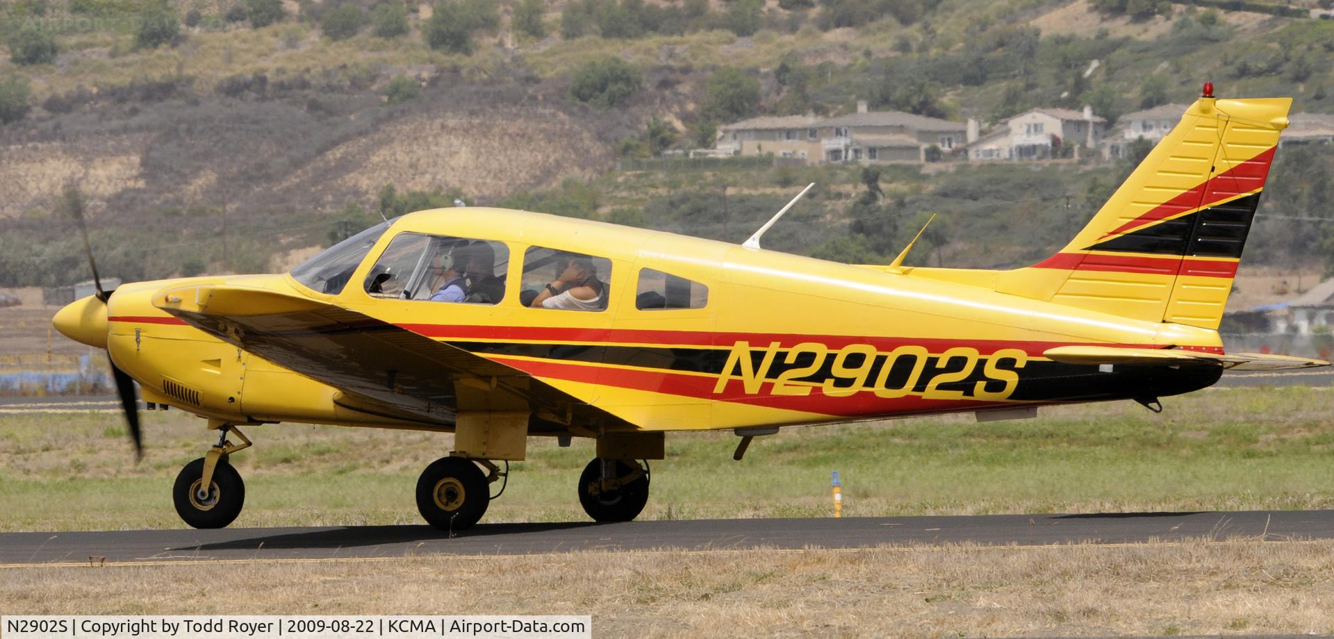 N2902S, Piper PA-28-181 Archer II C/N 28-7990540, CAMARILLO AIR SHOW 2009