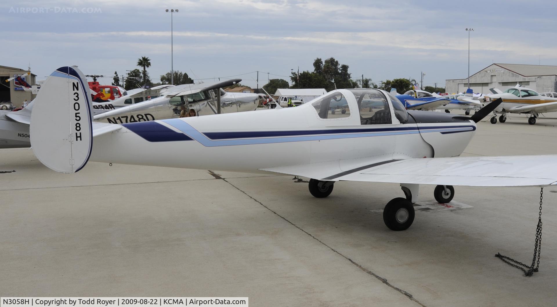 N3058H, 1946 Erco 415C Ercoupe C/N 3683, CAMARILLO AIR SHOW 2009