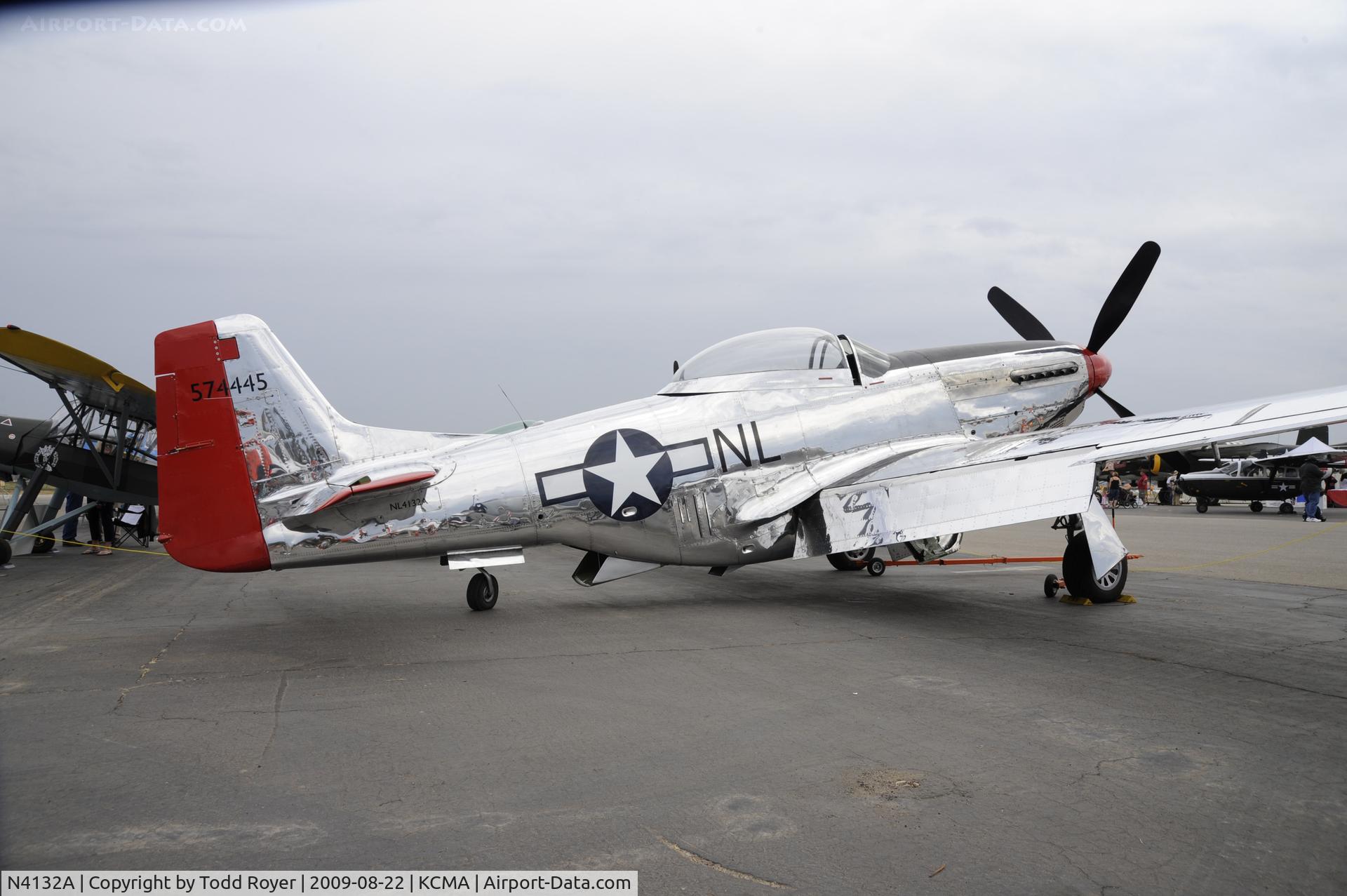 N4132A, 1944 North American P-51D Mustang C/N 122-40985, CAMARILLO AIR SHOW 2009