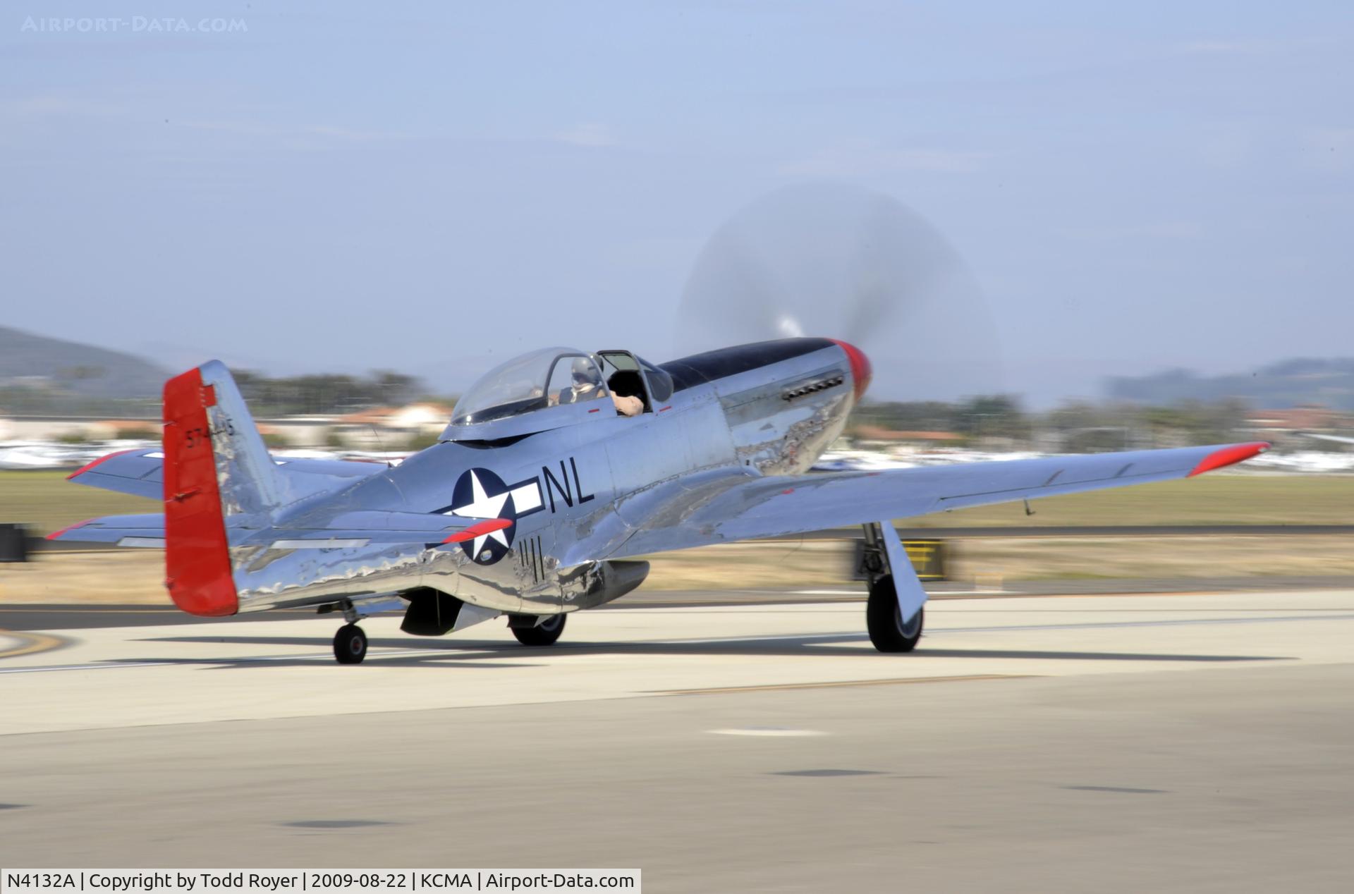 N4132A, 1944 North American P-51D Mustang C/N 122-40985, CAMARILLO AIR SHOW 2009