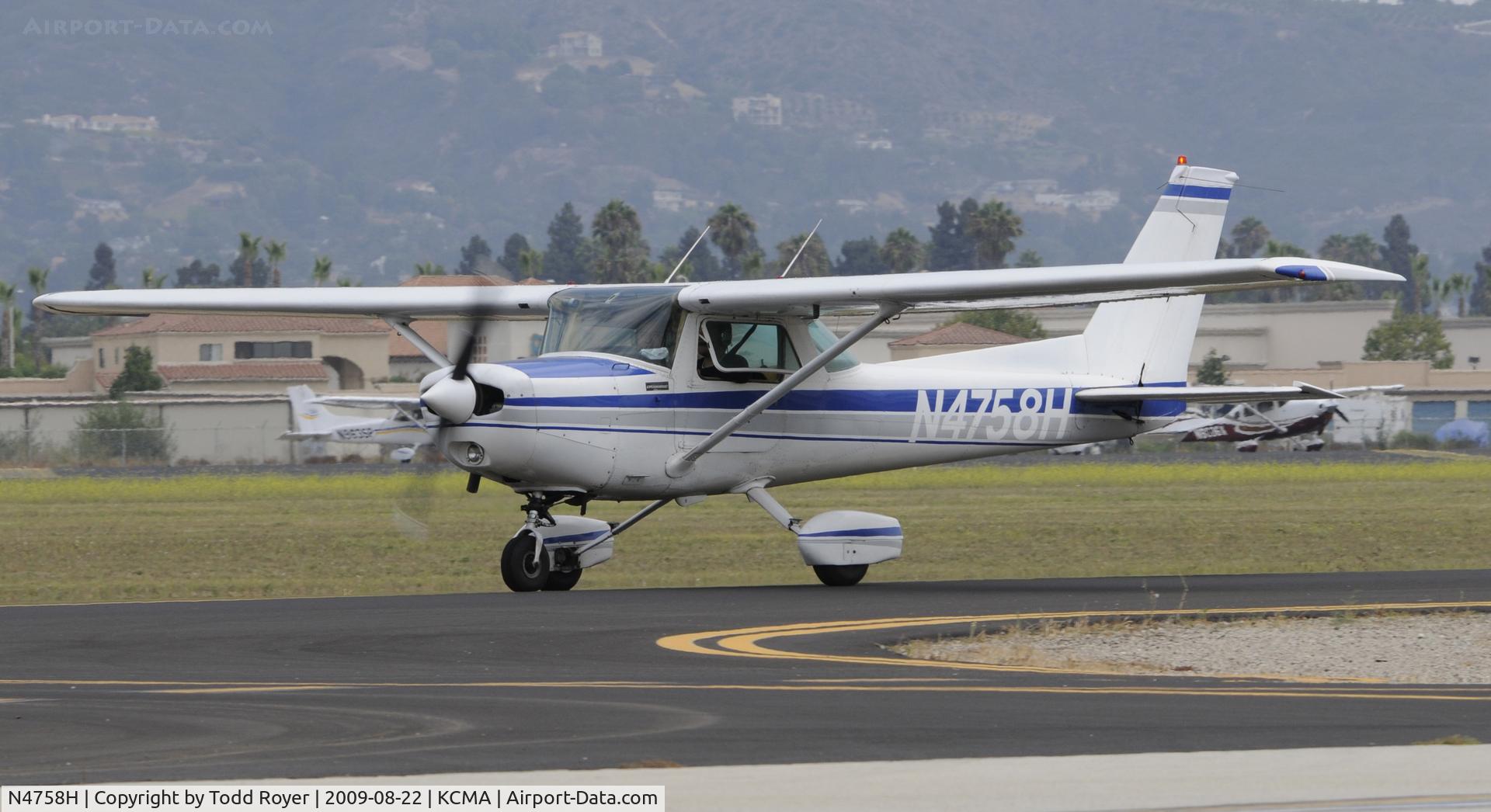 N4758H, Cessna 152 C/N 15283977, CAMARILLO AIR SHOW 2009