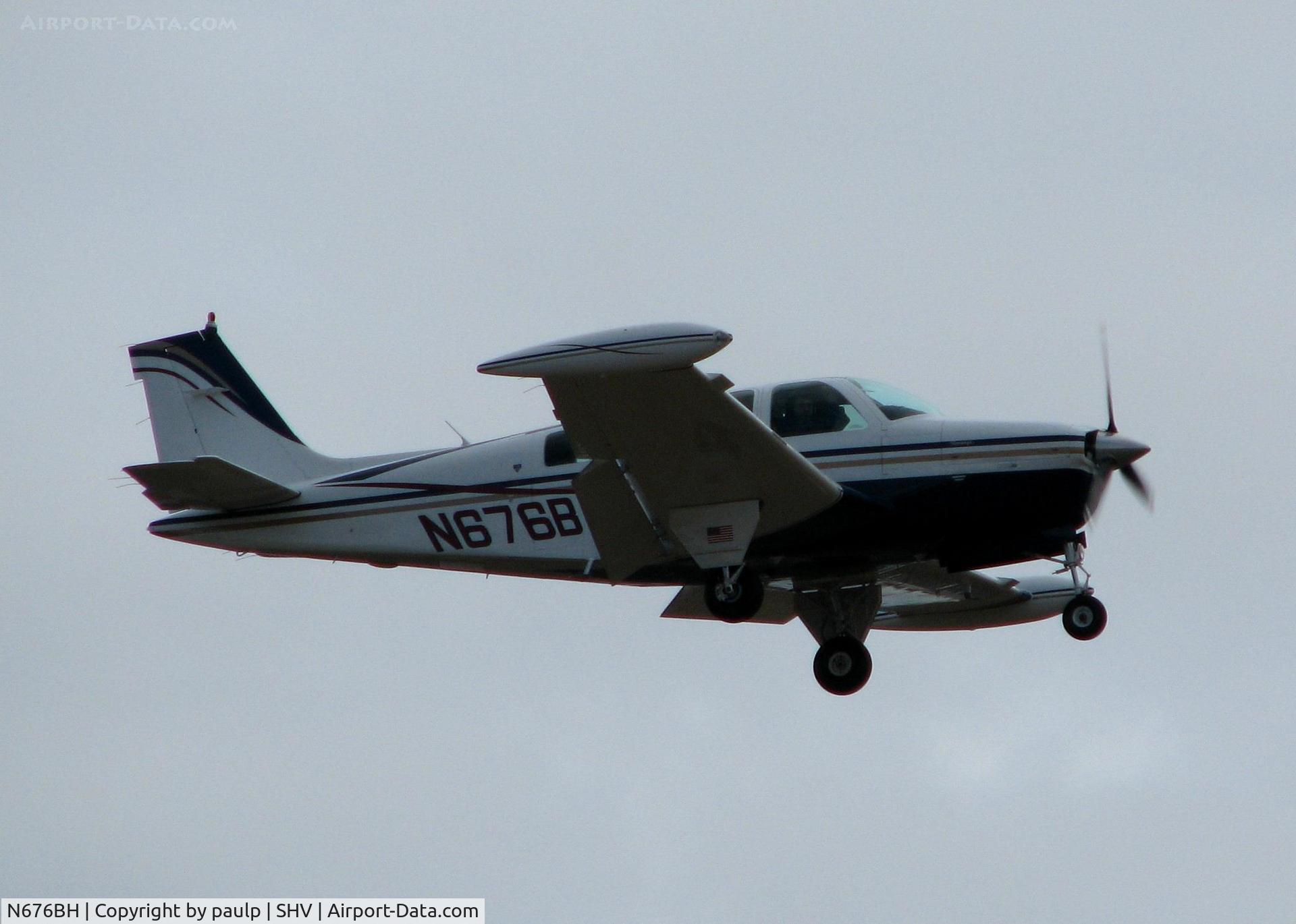 N676BH, 1983 Beech A36 Bonanza 36 C/N E-2121, Landing at Shreveport Regional.