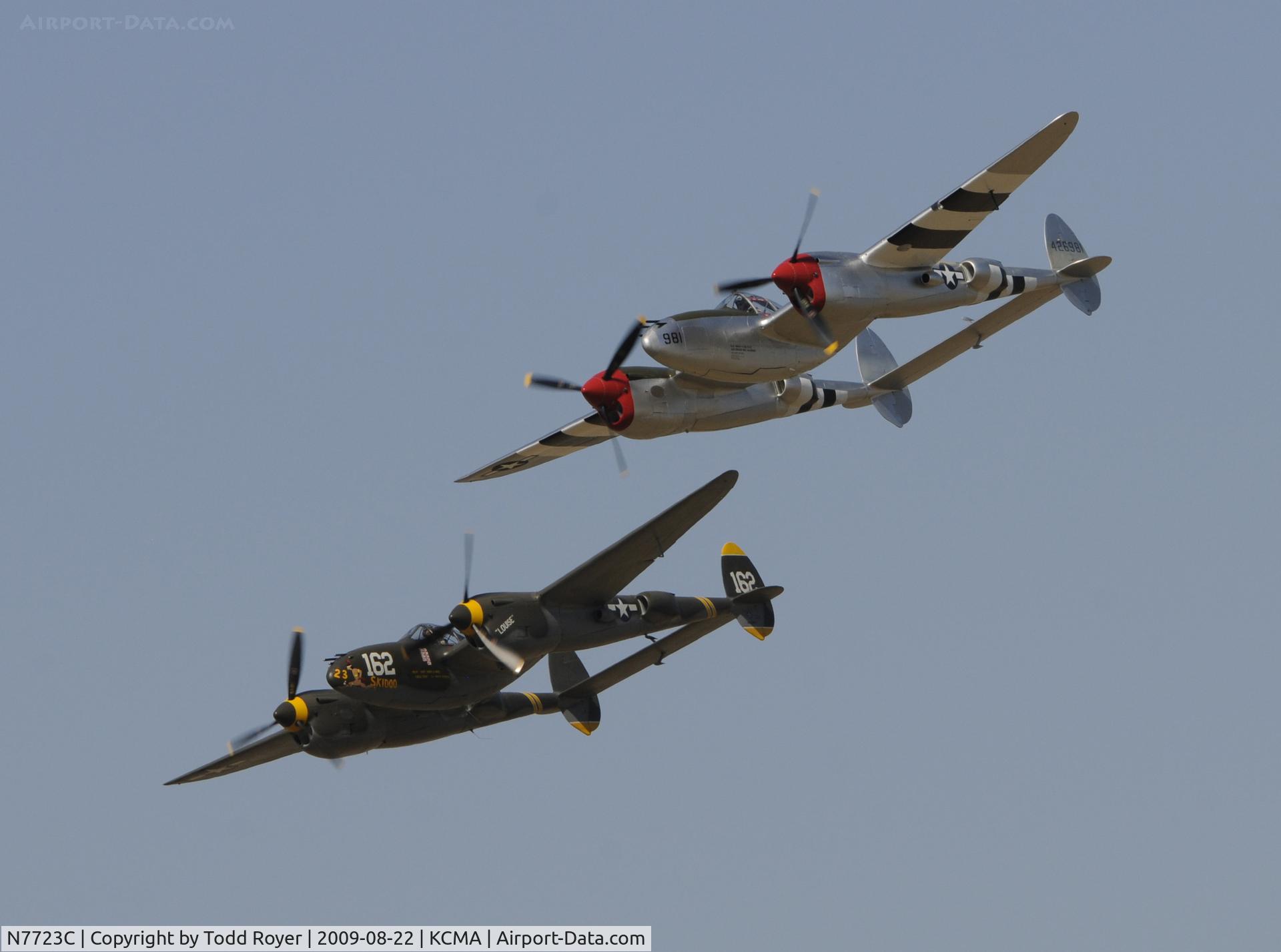 N7723C, 1944 Lockheed P-38L-5 Lightning C/N 7985, CAMARILLO AIR SHOW 2009