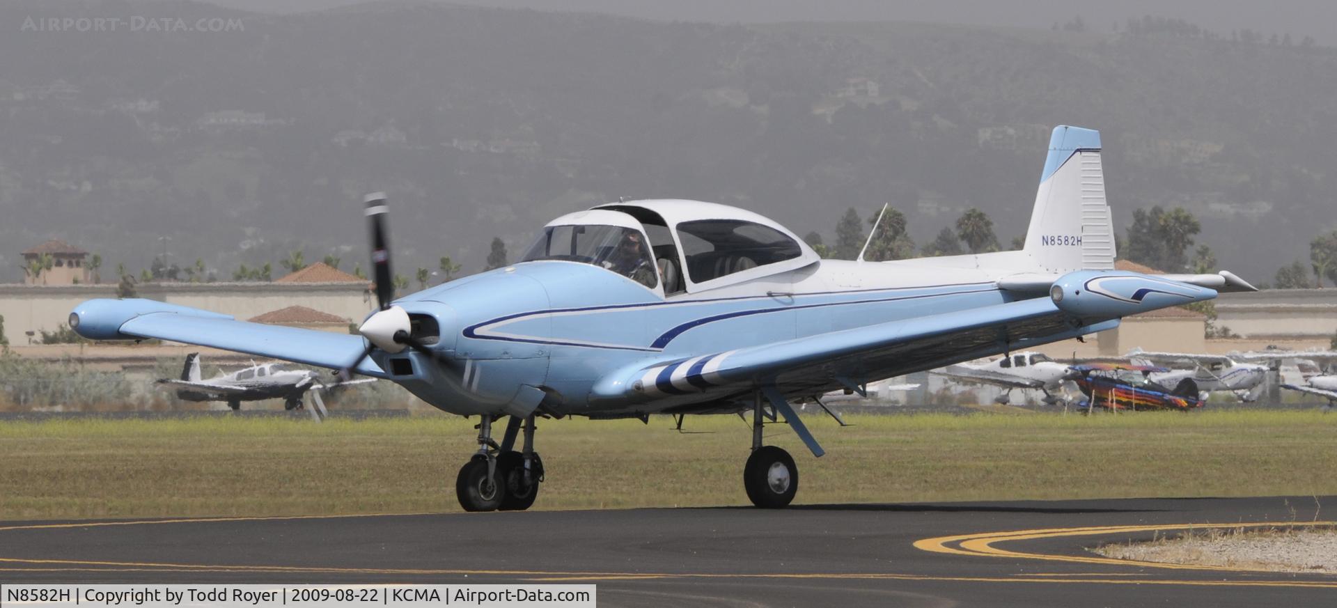 N8582H, 1947 North American Navion (NA-145) C/N NAV-4-557, CAMARILLO AIR SHOW 2009