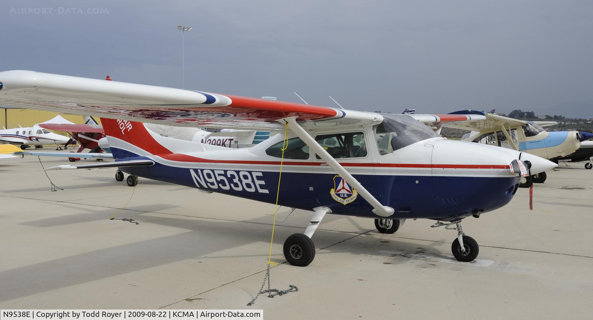 N9538E, 1984 Cessna 182R Skylane C/N 18268422, CAMARILLO AIR SHOW 2009