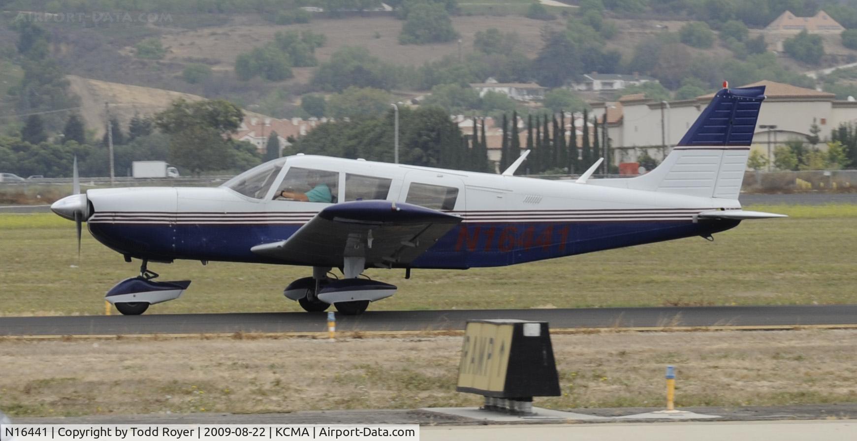 N16441, 1973 Piper PA-32-300 Cherokee Six C/N 32-7340087, CAMARILLO AIR SHOW 2009