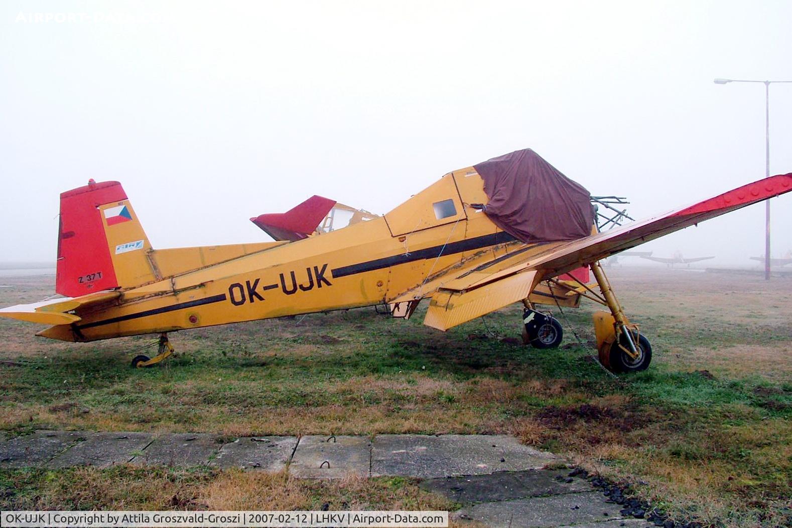 OK-UJK, 1989 Let Z-137T Agro-Turbo C/N 027, Hungary-Kaposújlak airport.