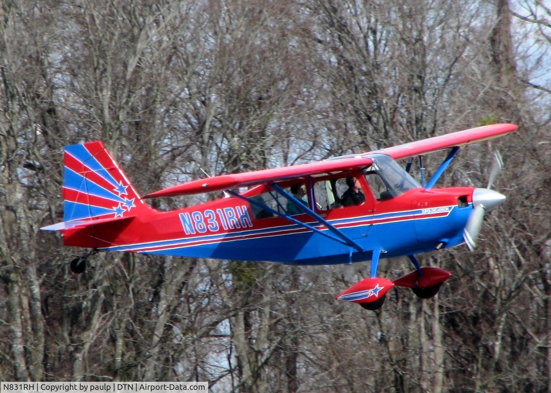 N831RH, 1997 American Champion 8KCAB Super Decathlon C/N 789-97, Landing on runway 14 at Downtown Shreveport.