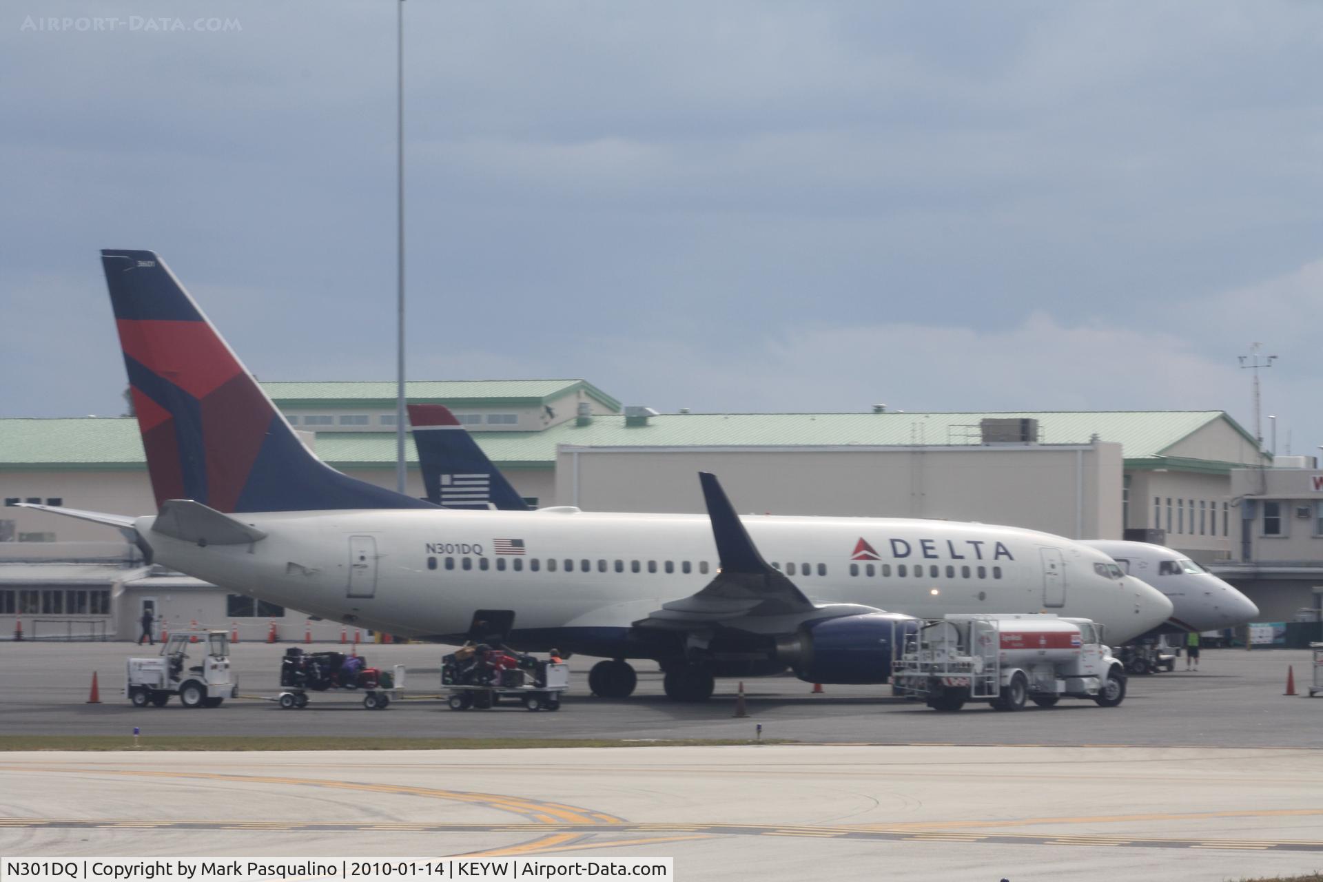 N301DQ, 2008 Boeing 737-732 C/N 29687, Boeing 737-700