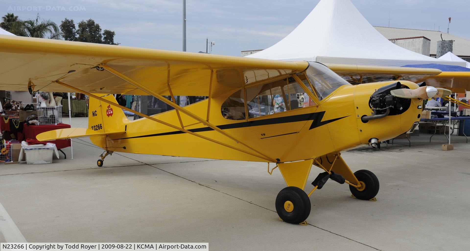 N23266, 1939 Piper J3C-65 Cub Cub C/N 3113, CAMARILLO AIR SHOW 2009