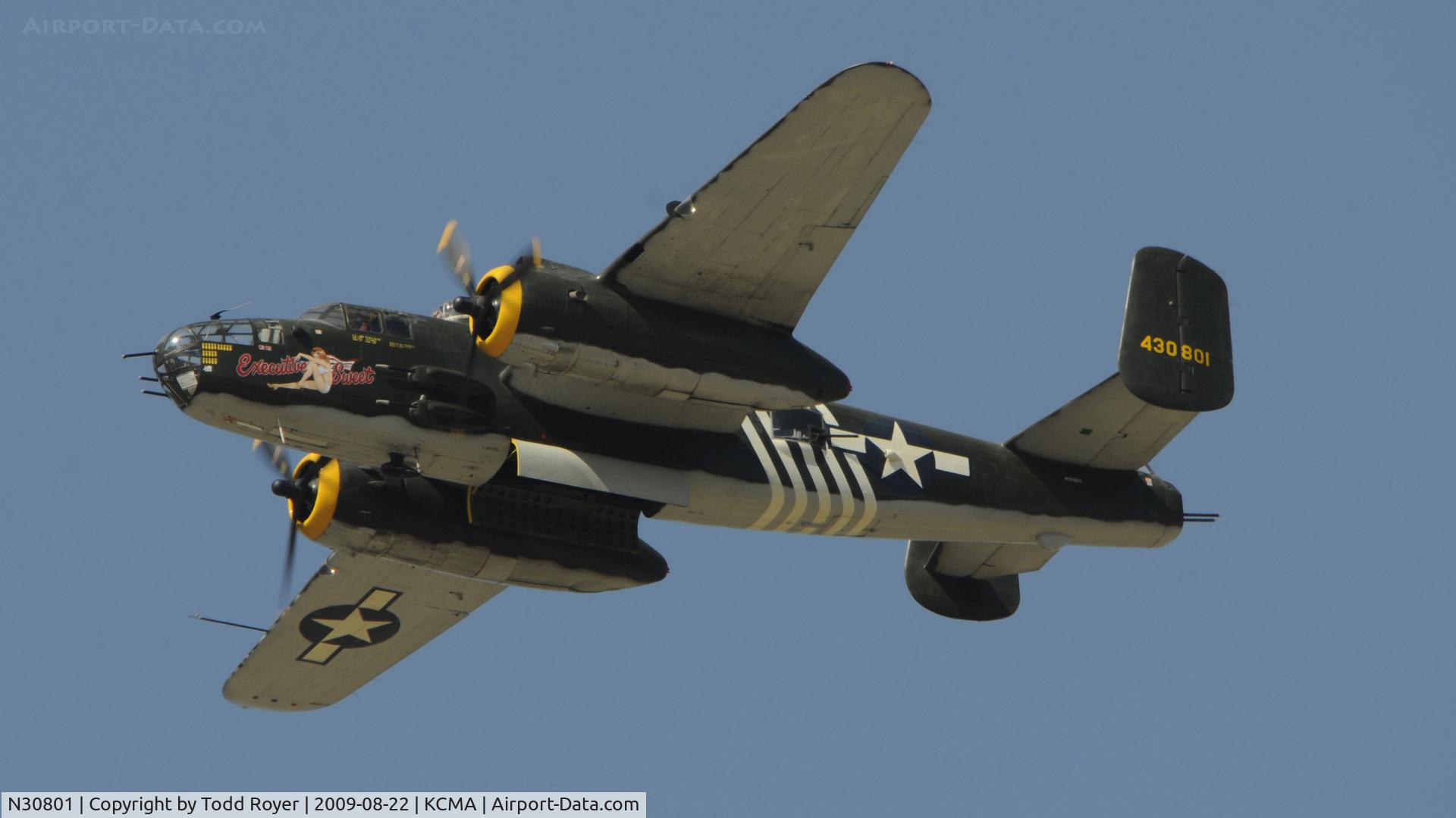 N30801, 1944 North American TB-25N Mitchell C/N 108-34076, CAMARILLO AIR SHOW 2009