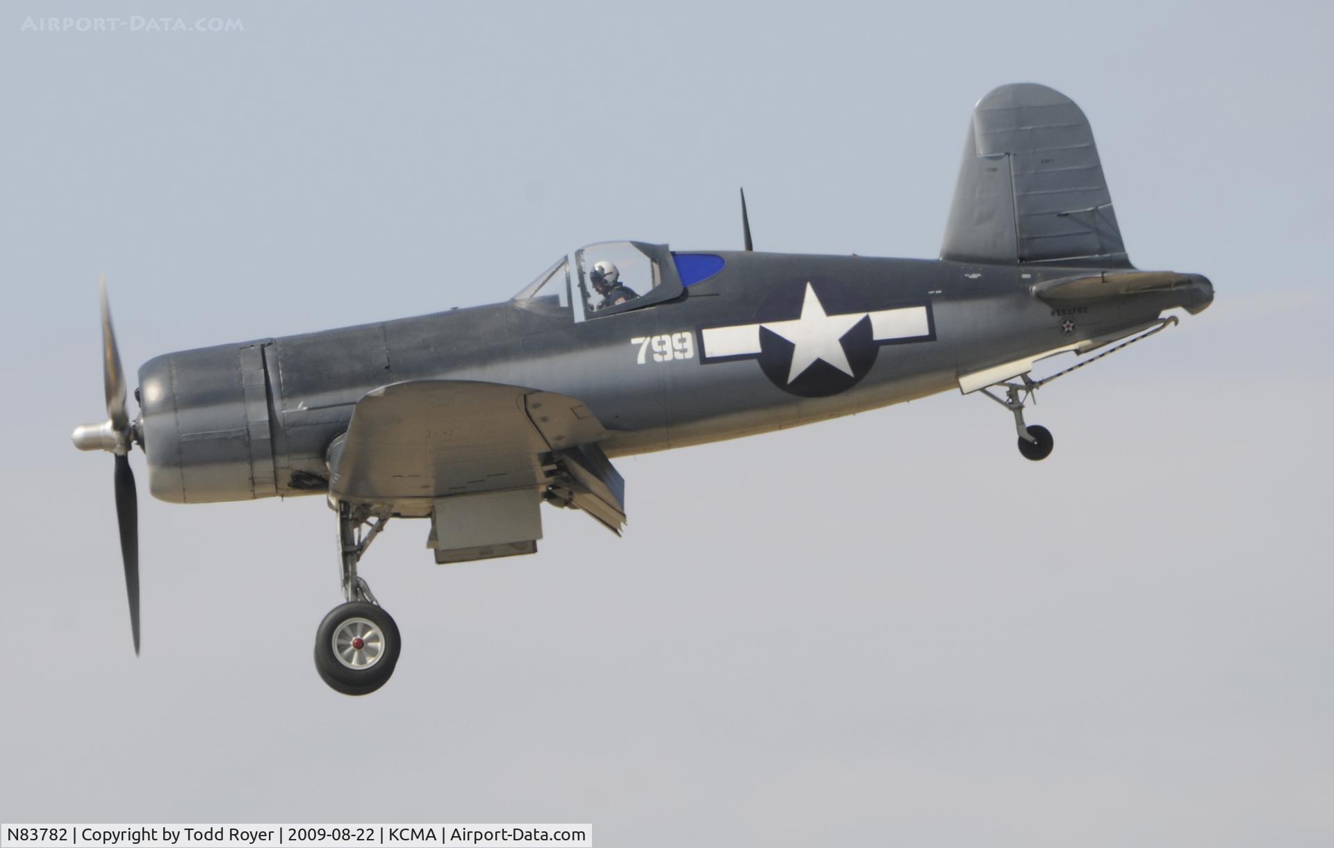 N83782, 1942 Vought F4U-1 Corsair C/N 3884 (Bu 17799), CAMARILLO AIR SHOW 2009